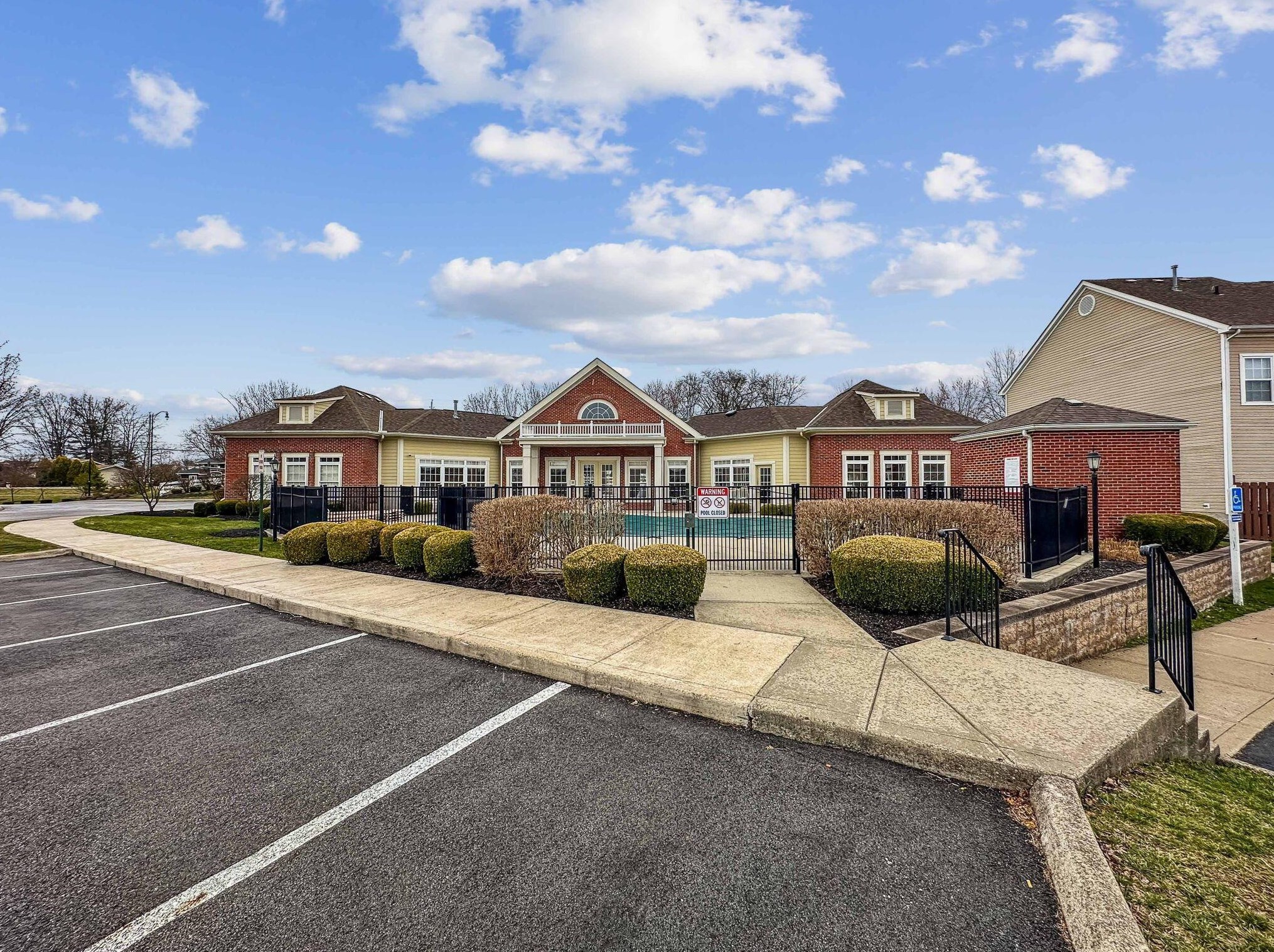 6488 Ash Rock Cir, Westerville OH  43081-7109 exterior