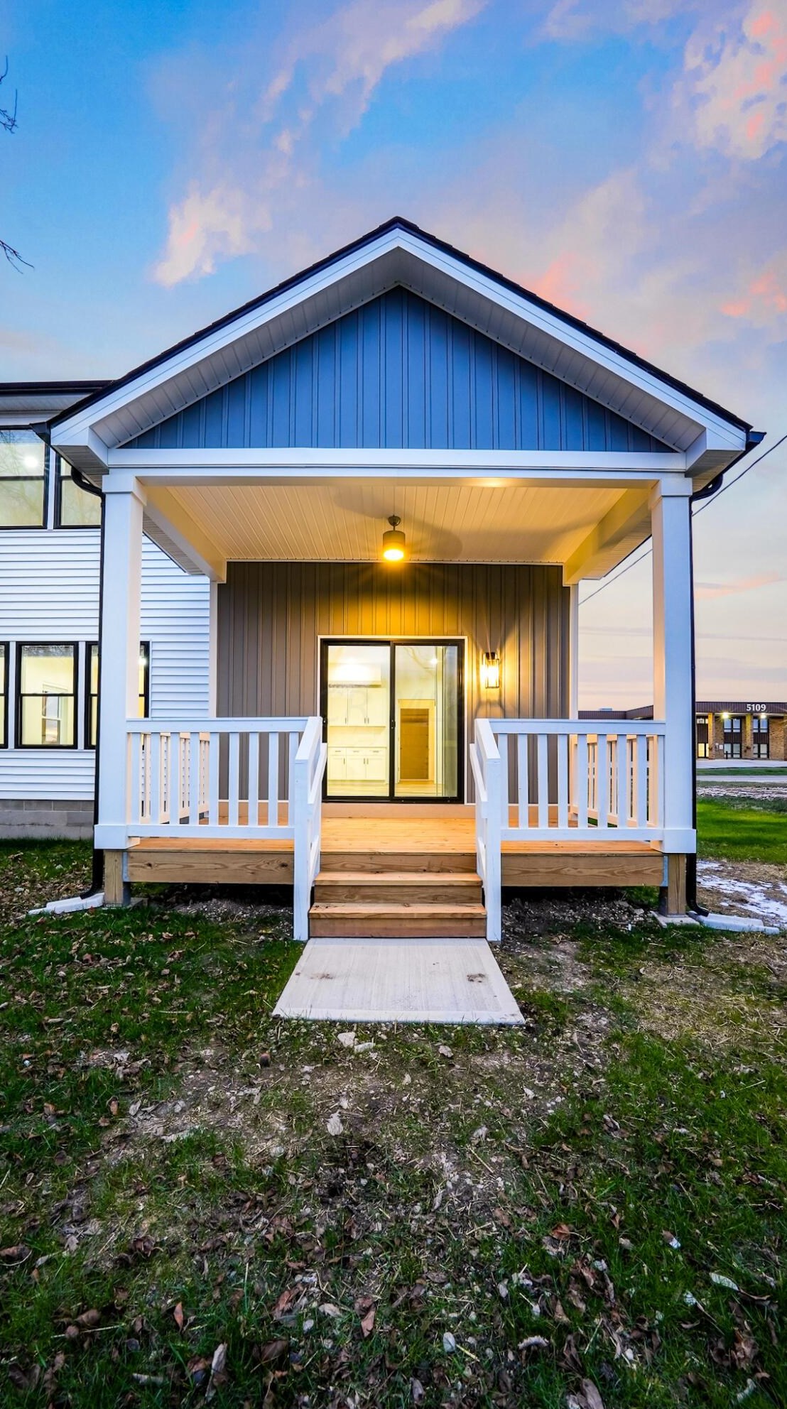 46 Inah Ave, Columbus OH 43228-2679 exterior