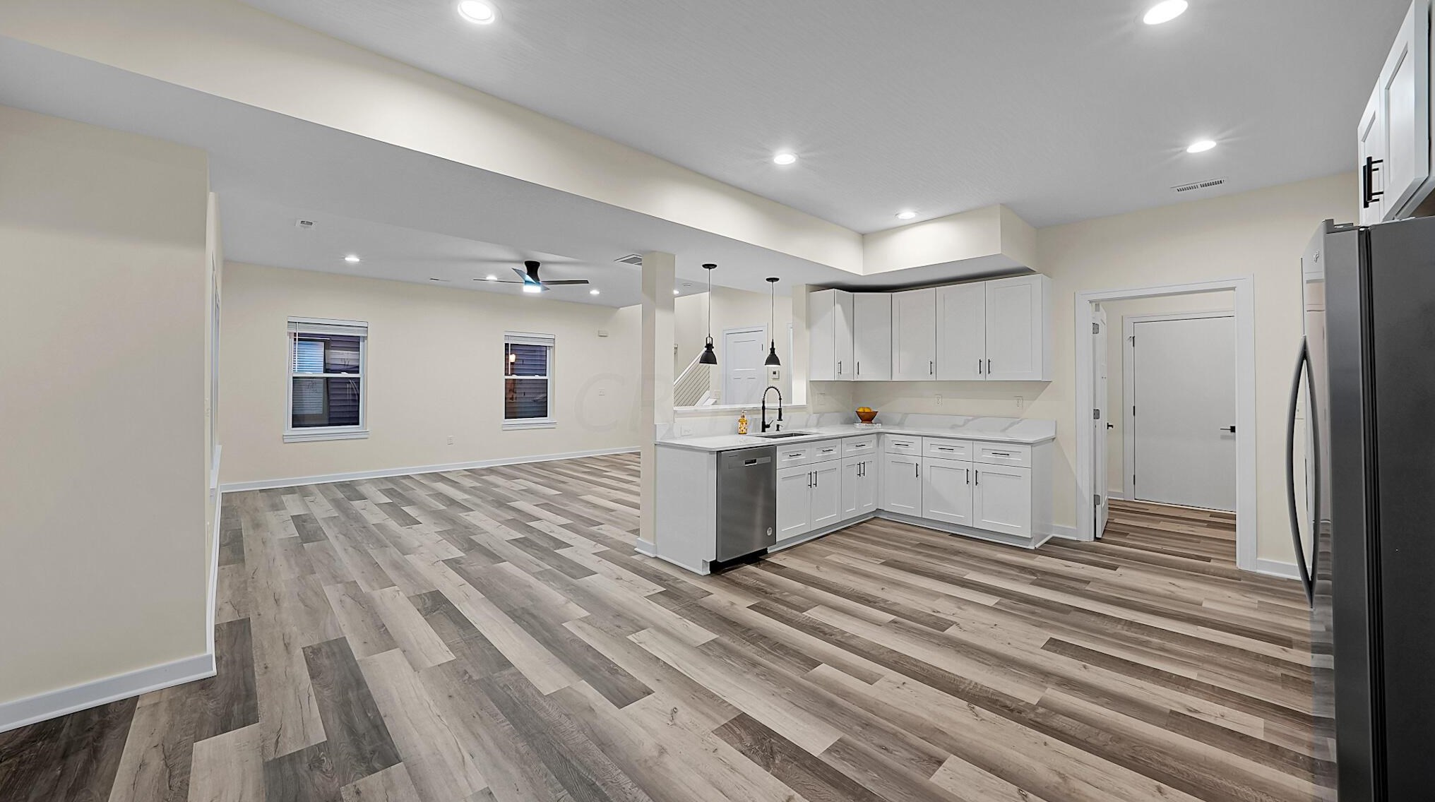 46 Inah Ave, Columbus OH 43228-2679 exterior