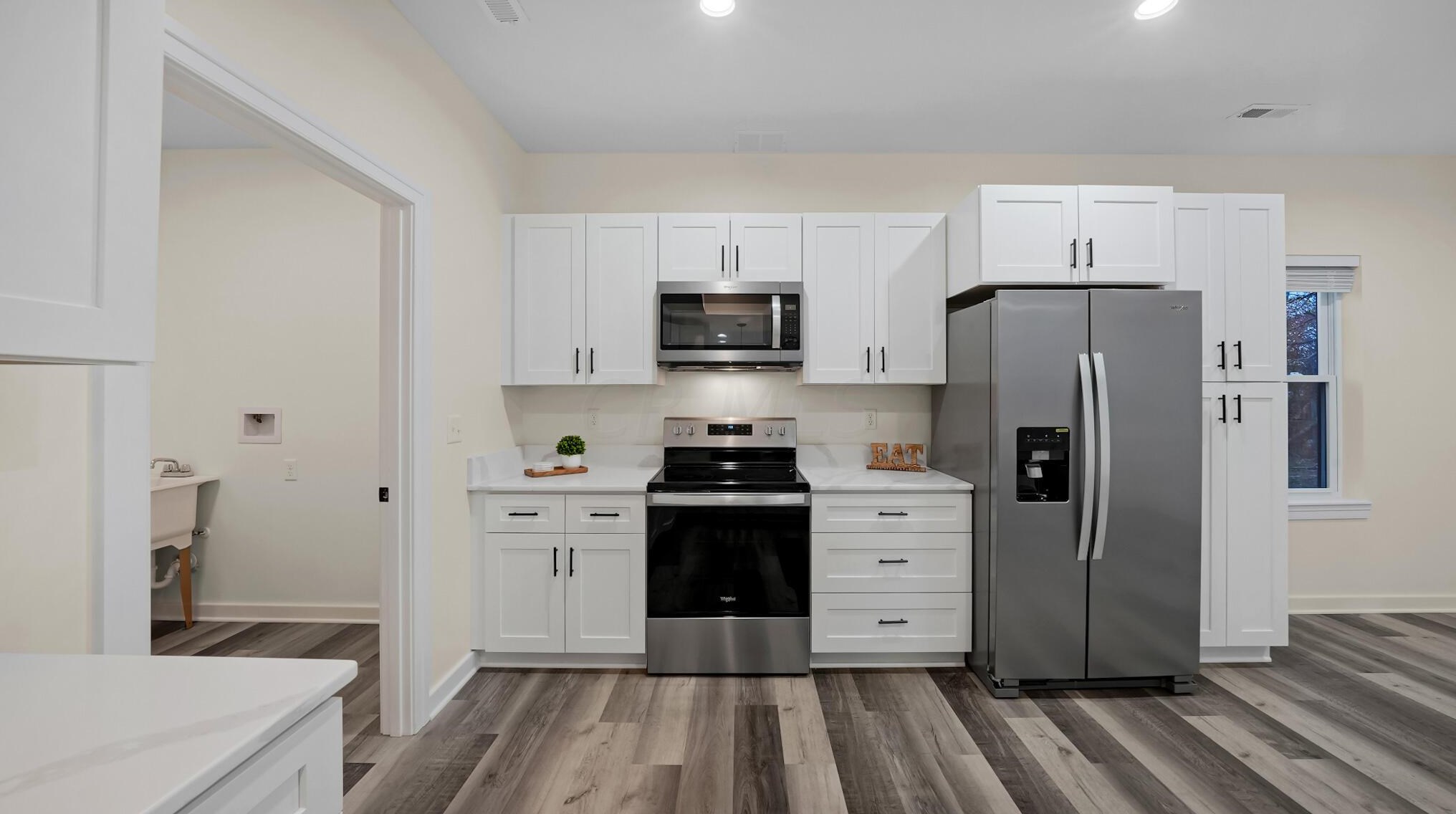 46 Inah Ave, Columbus OH 43228-2679 exterior