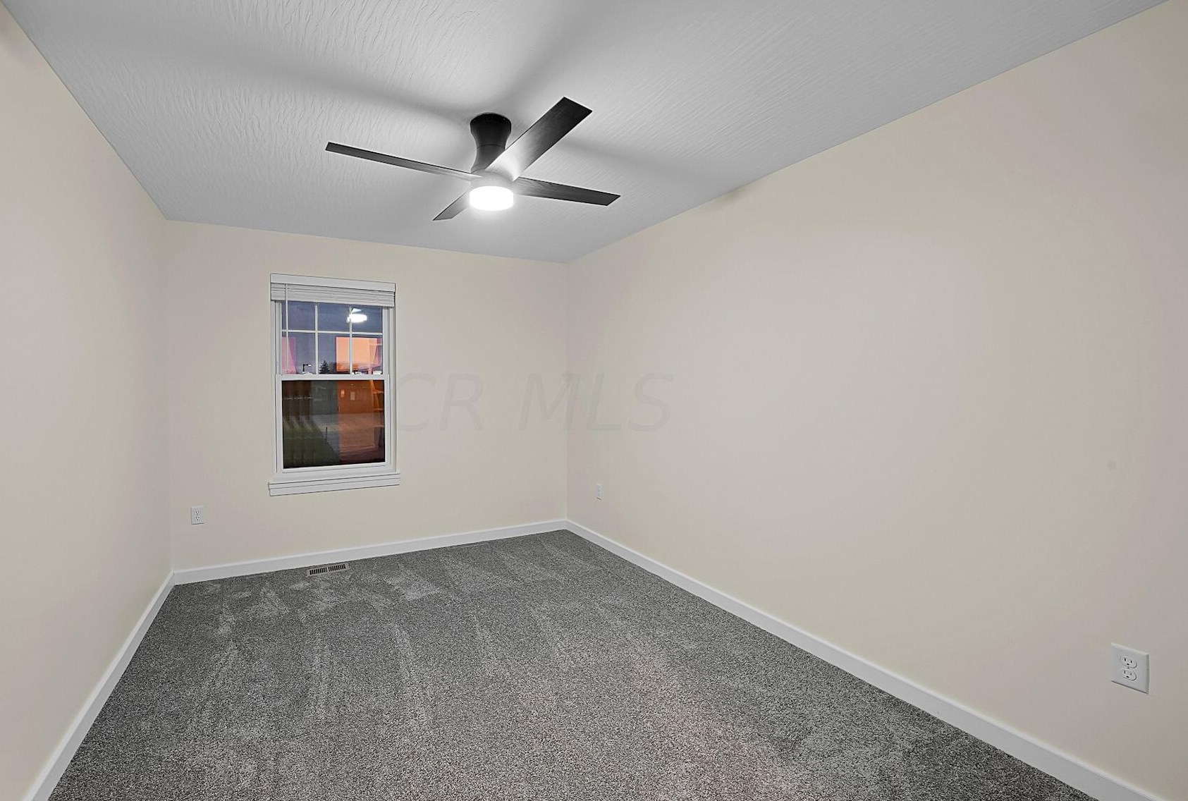 46 Inah Ave, Columbus OH 43228-2679 exterior