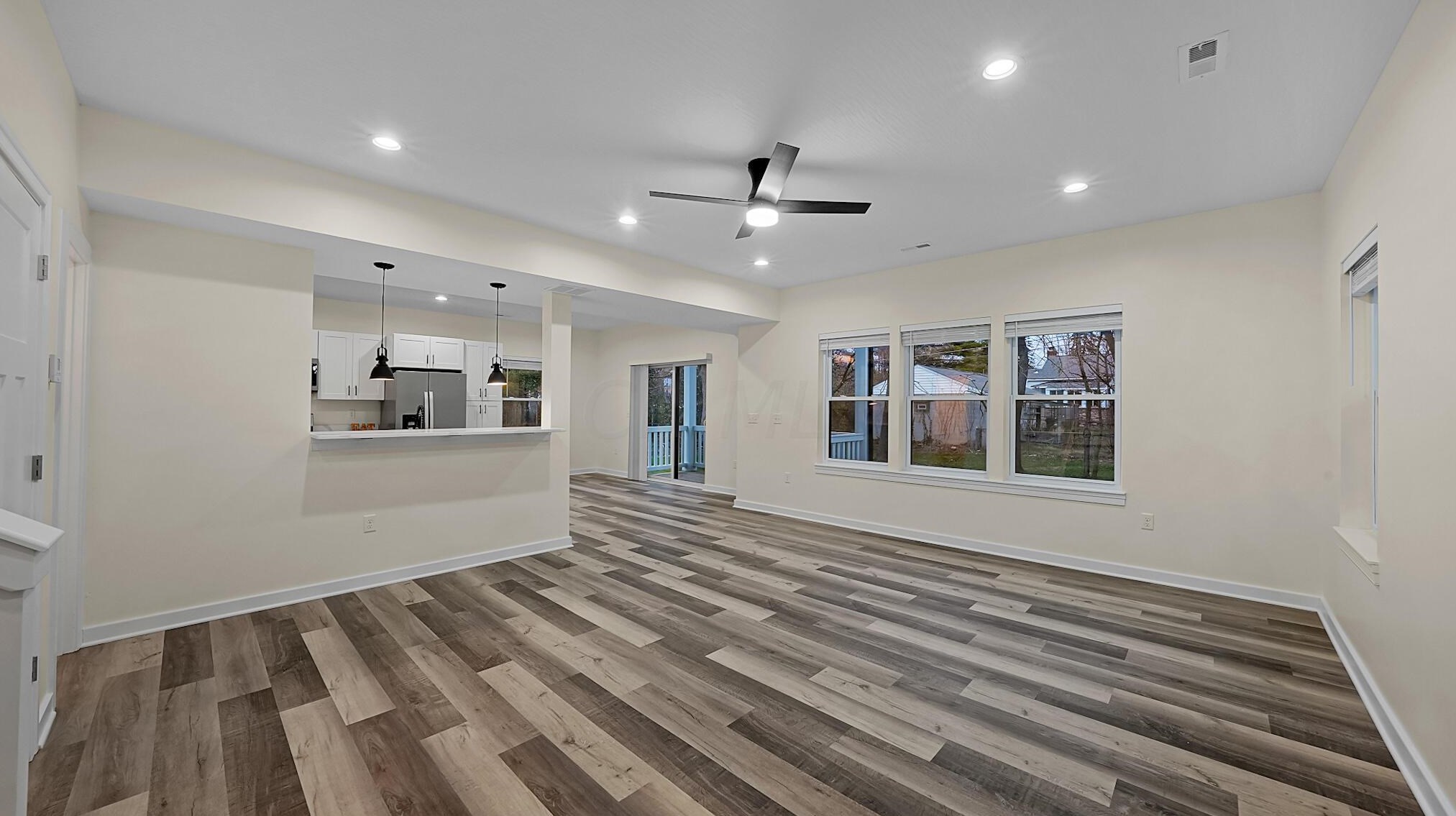 46 Inah Ave, Columbus OH 43228-2679 exterior