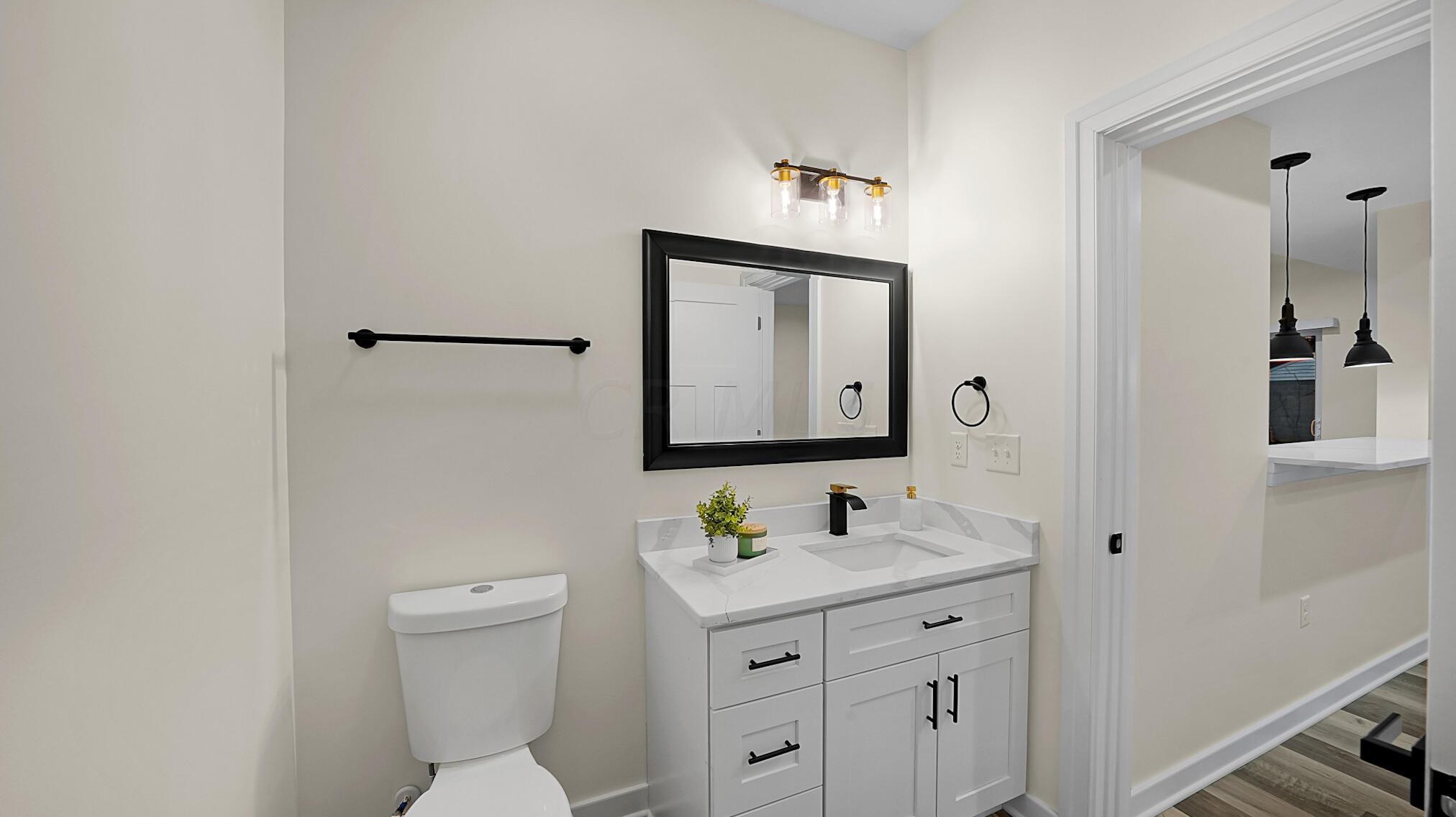 46 Inah Ave, Columbus OH 43228-2679 exterior