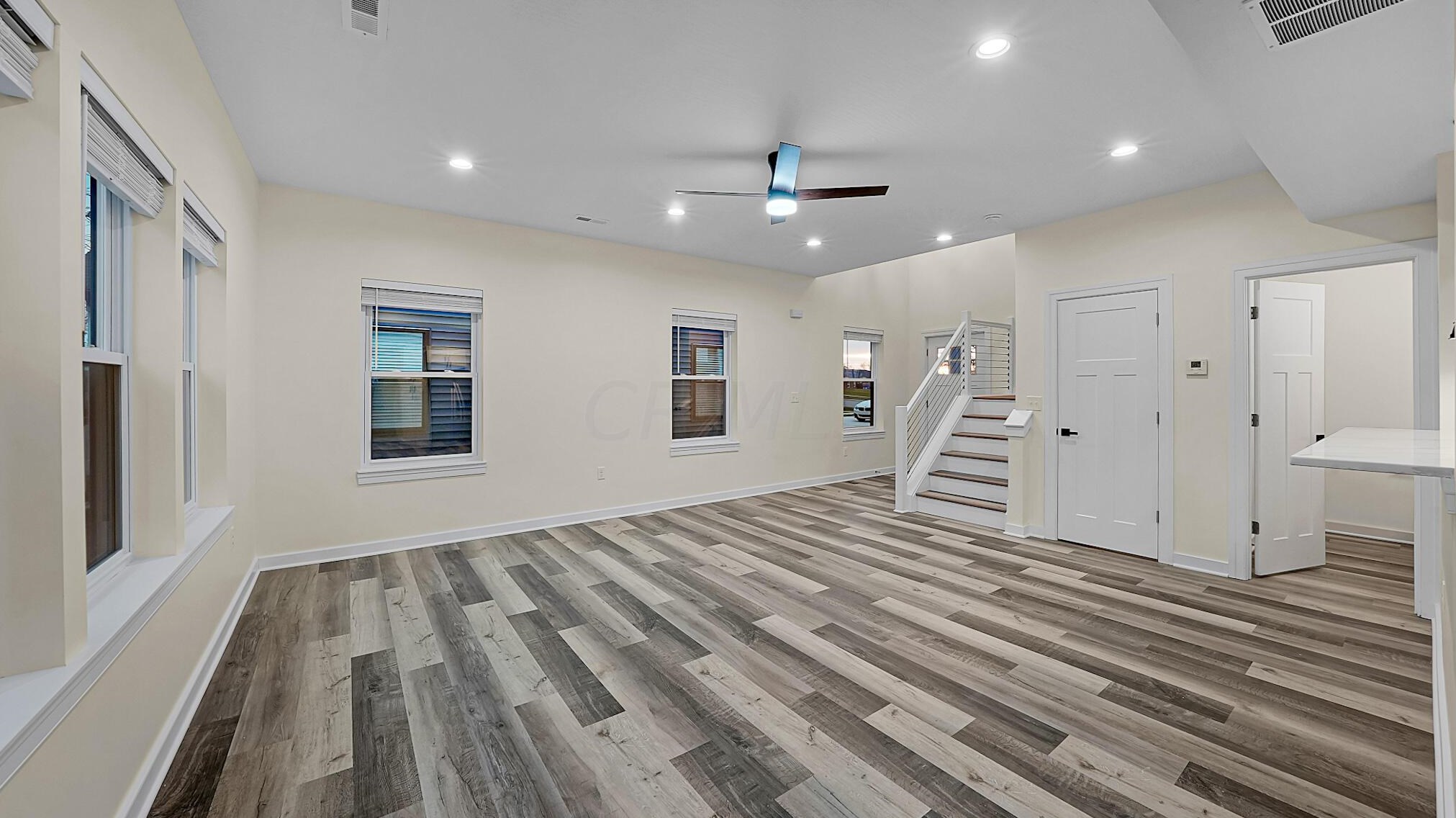 46 Inah Ave, Columbus OH 43228-2679 exterior