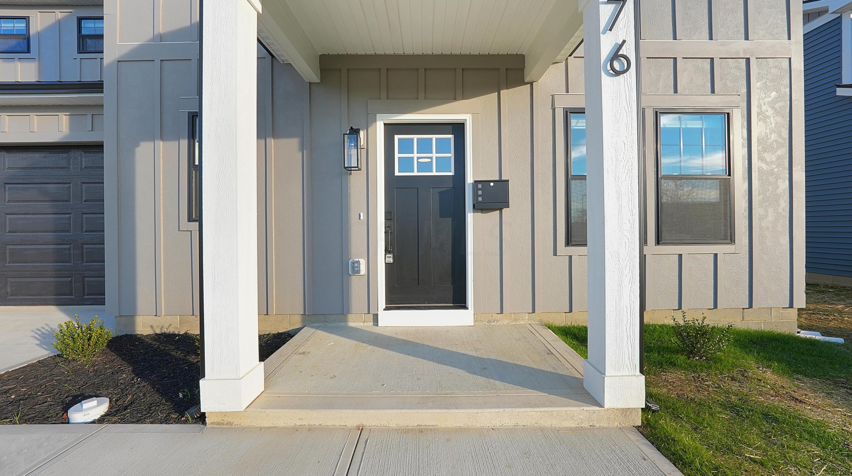 76 Inah Ave, Columbus OH 43228-2679 exterior