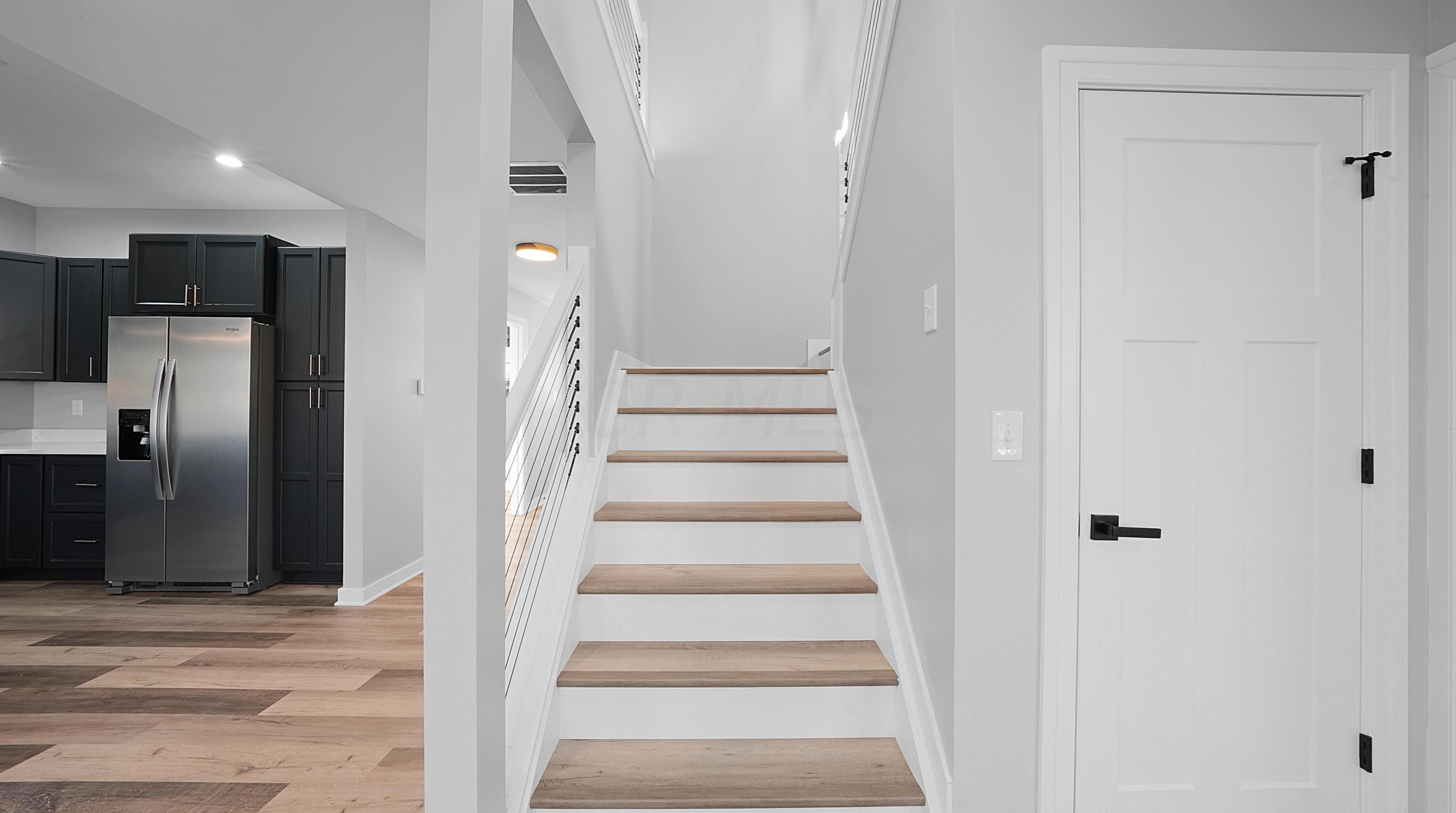 76 Inah Ave, Columbus OH 43228-2679 exterior