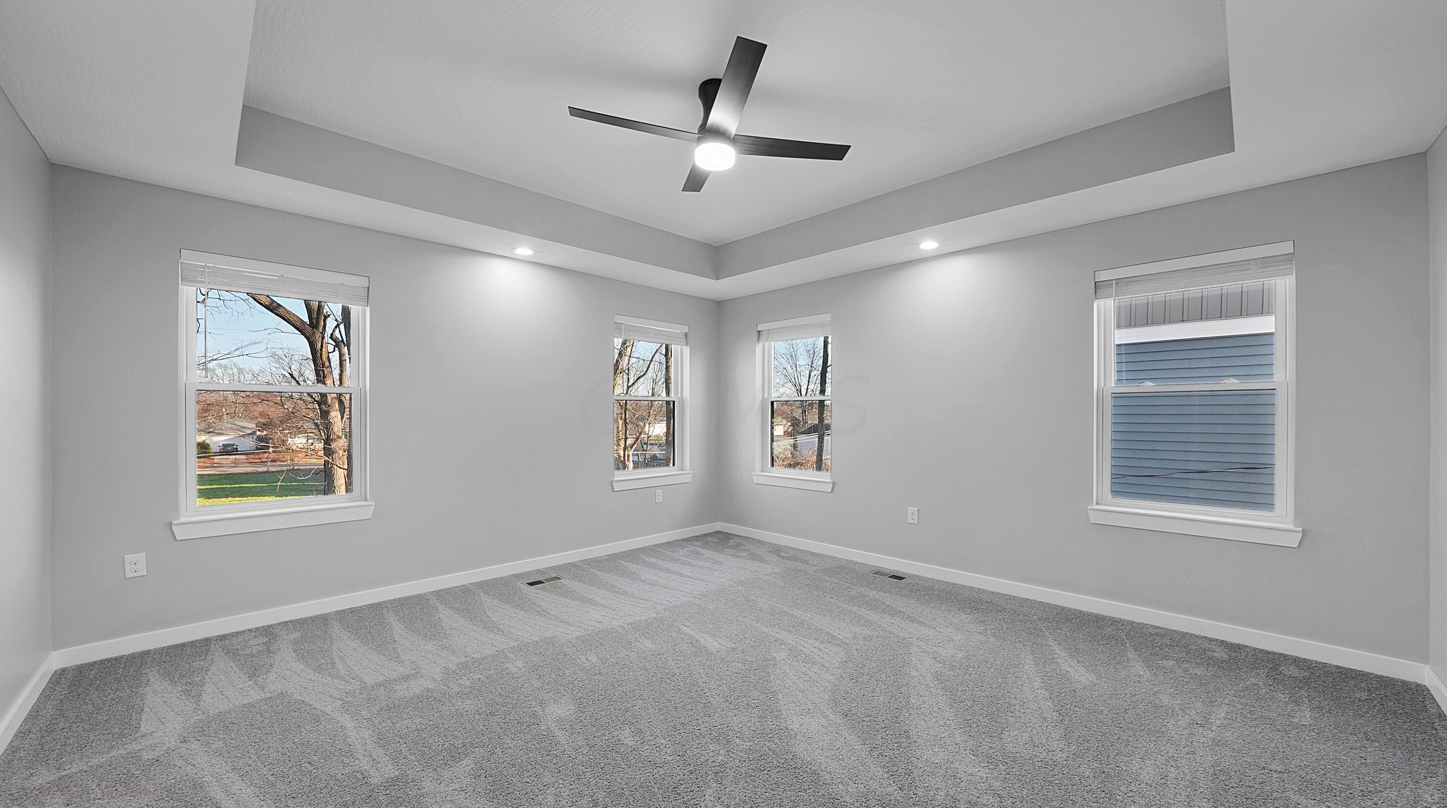 76 Inah Ave, Columbus OH 43228-2679 exterior