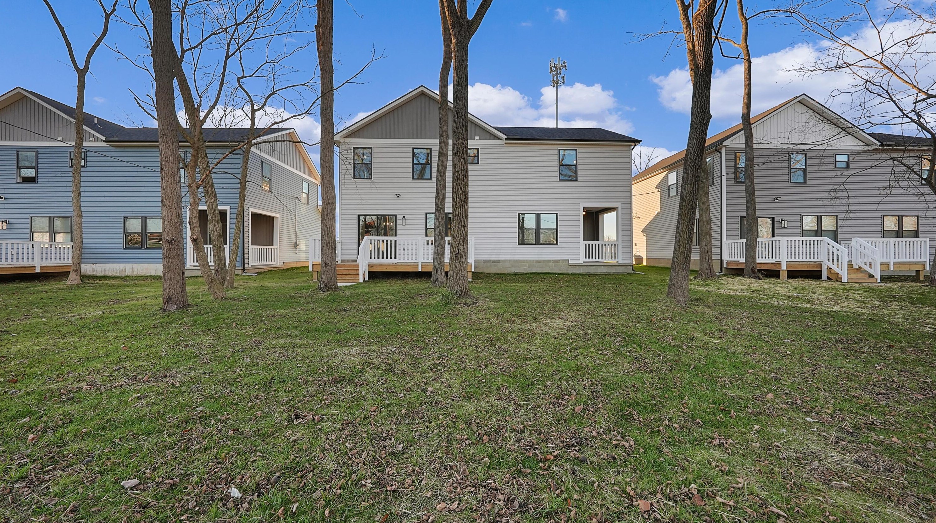 76 Inah Ave, Columbus OH 43228-2679 exterior