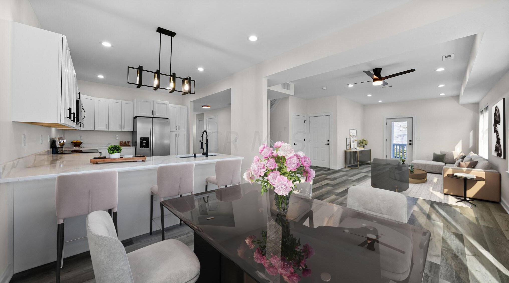 84 Inah Ave, Columbus OH 43228-2679 exterior