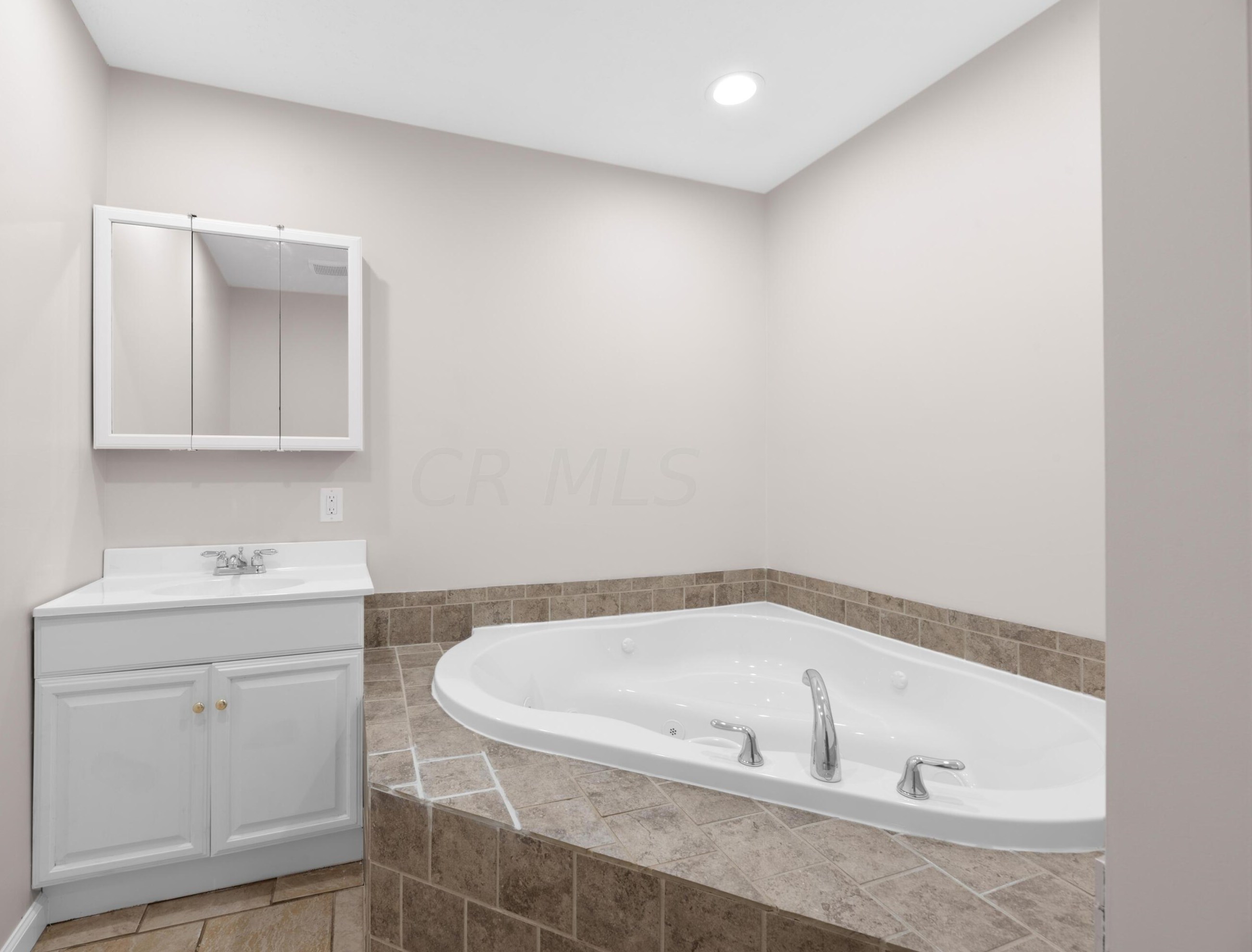 187 Madison St, Mount Sterling OH  43143-1020 exterior