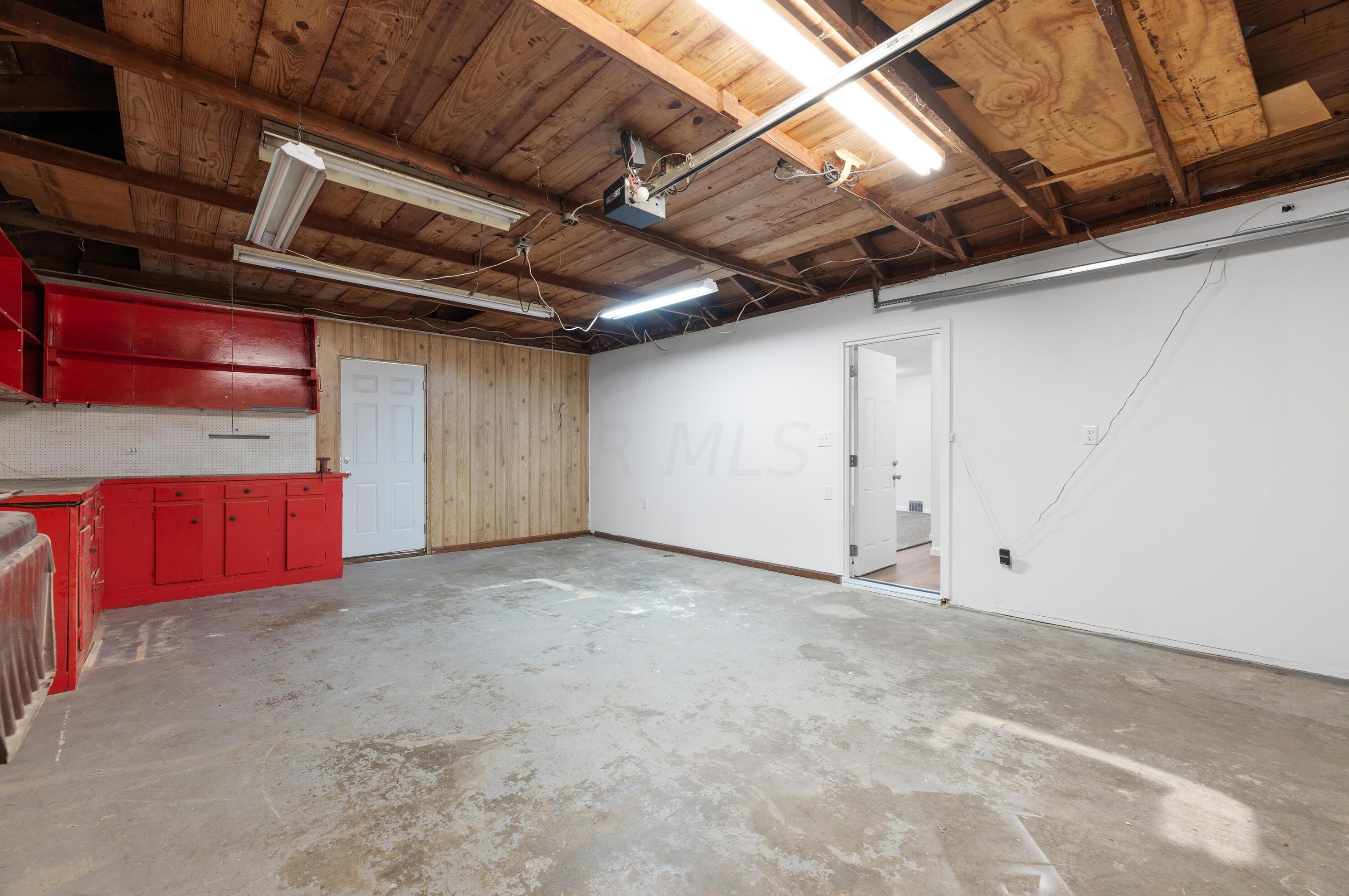 187 Madison St, Mount Sterling OH  43143-1020 exterior