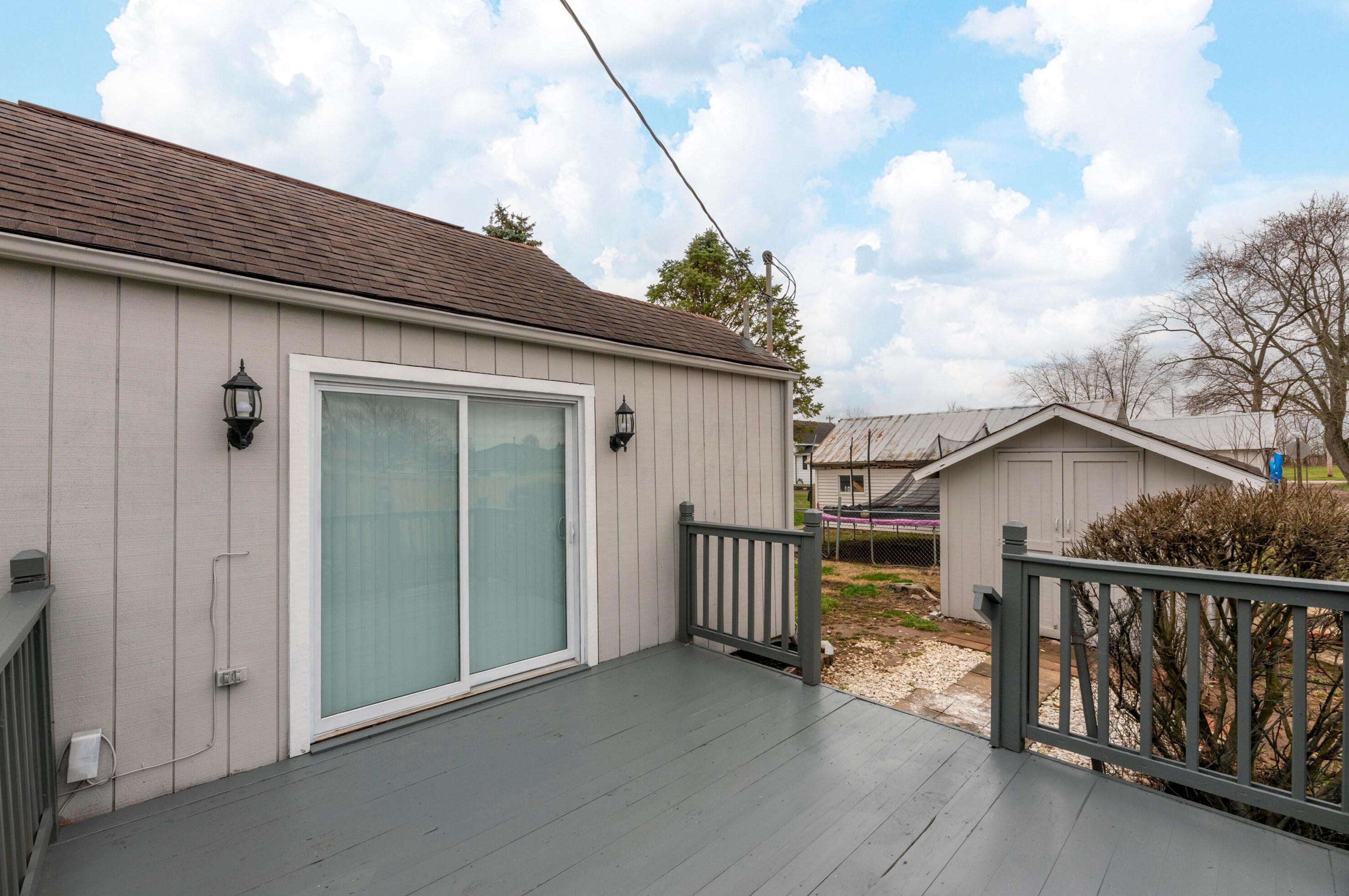 187 Madison St, Mount Sterling OH  43143-1020 exterior