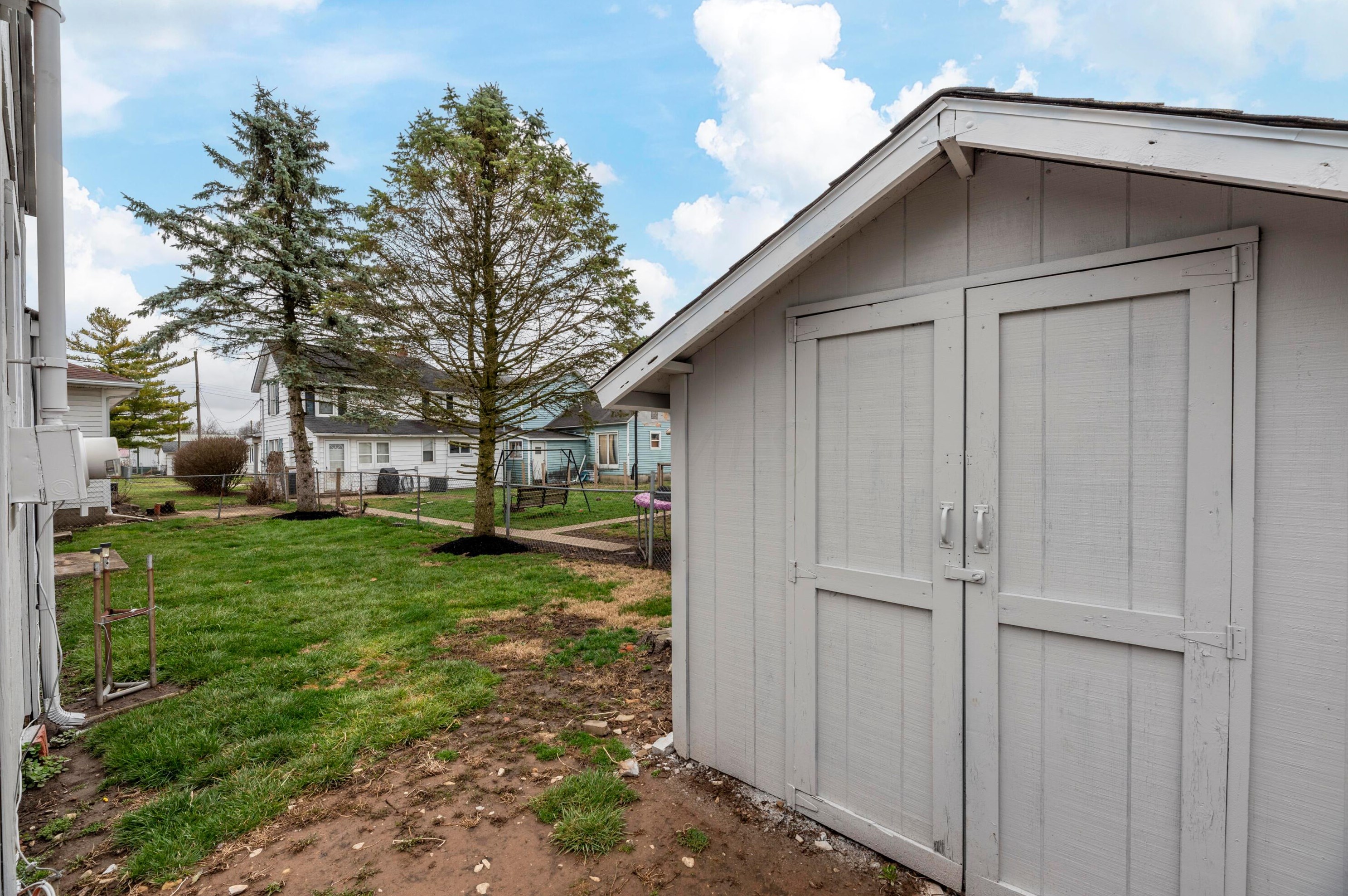 187 Madison St, Mount Sterling OH  43143-1020 exterior