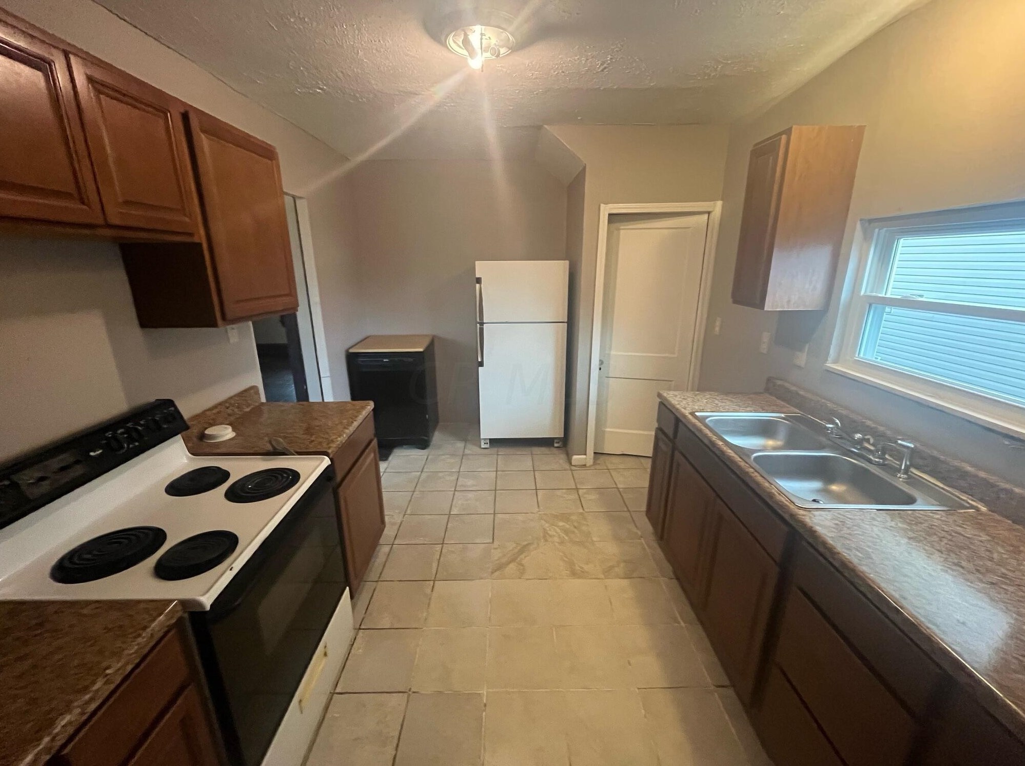 646 Sheldon Ave, Columbus OH  43207-1352 exterior