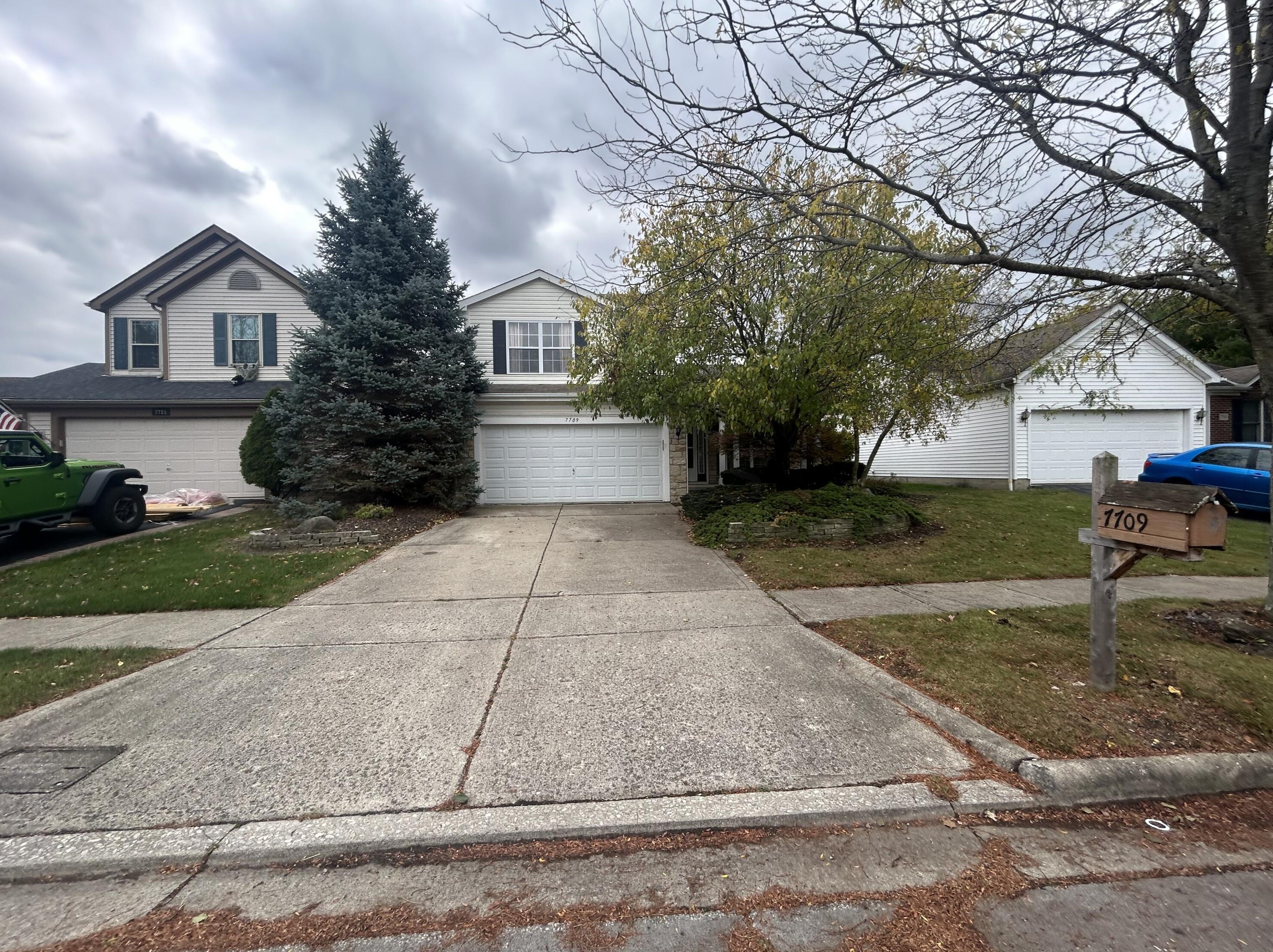 7709 Waggoner Chase Blvd, Blacklick OH  43004-9191 exterior