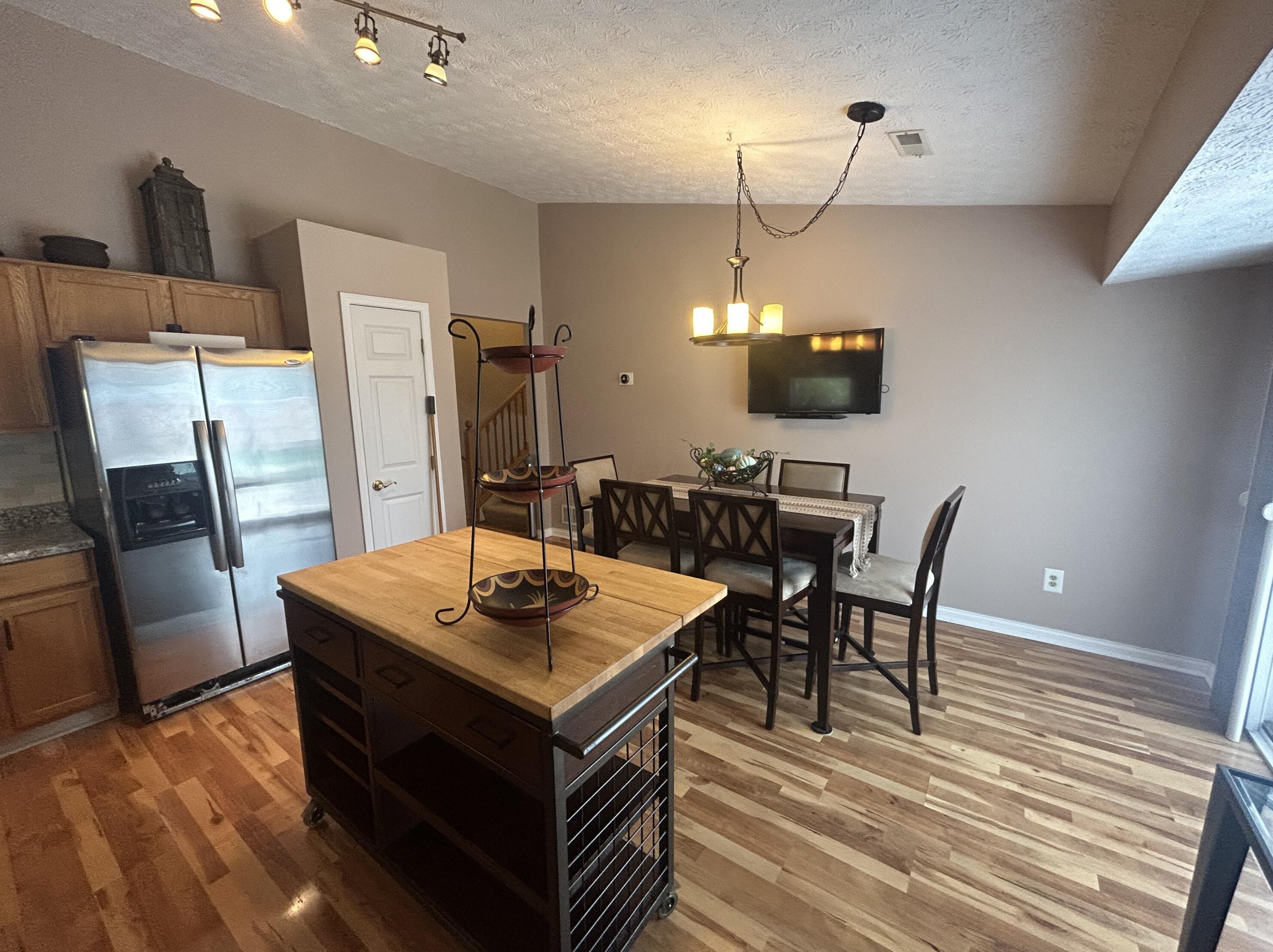 7709 Waggoner Chase Blvd, Blacklick OH  43004-9191 exterior