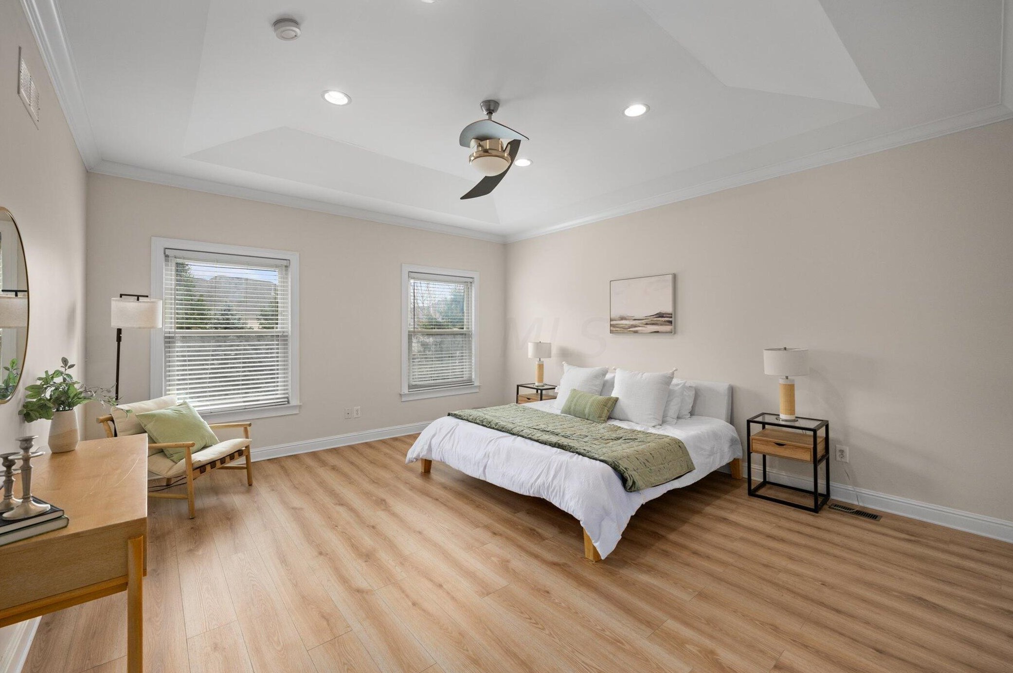 8244 Campden Lakes Blvd, Dublin OH  43016-8252 exterior