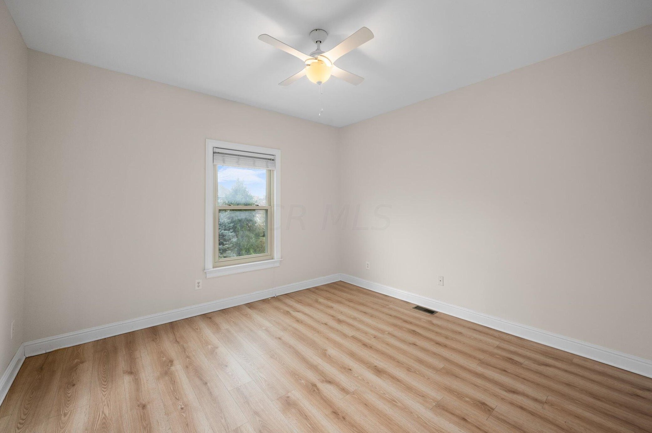 8244 Campden Lakes Blvd, Dublin OH  43016-8252 exterior