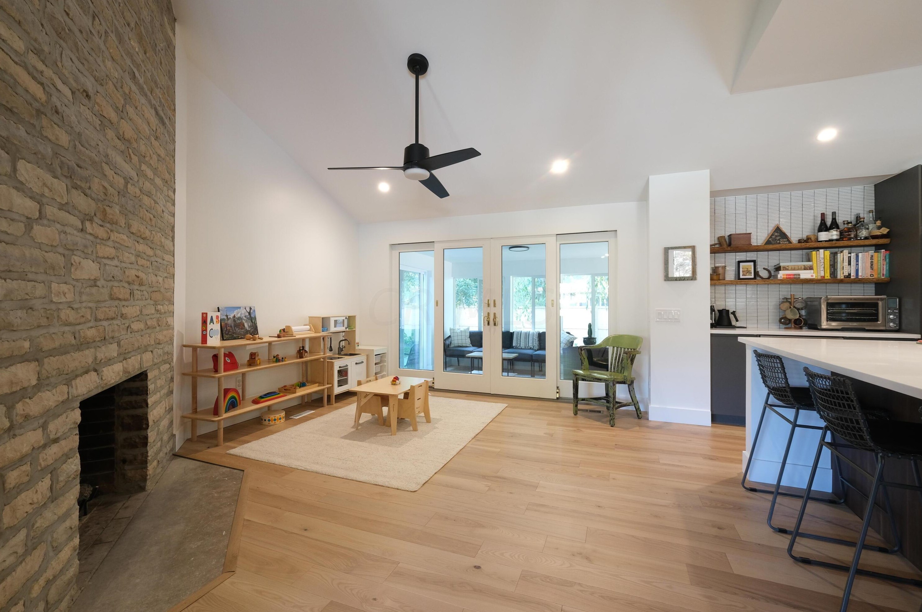 3049 Leeds Rd, Columbus OH  43221-2628 exterior