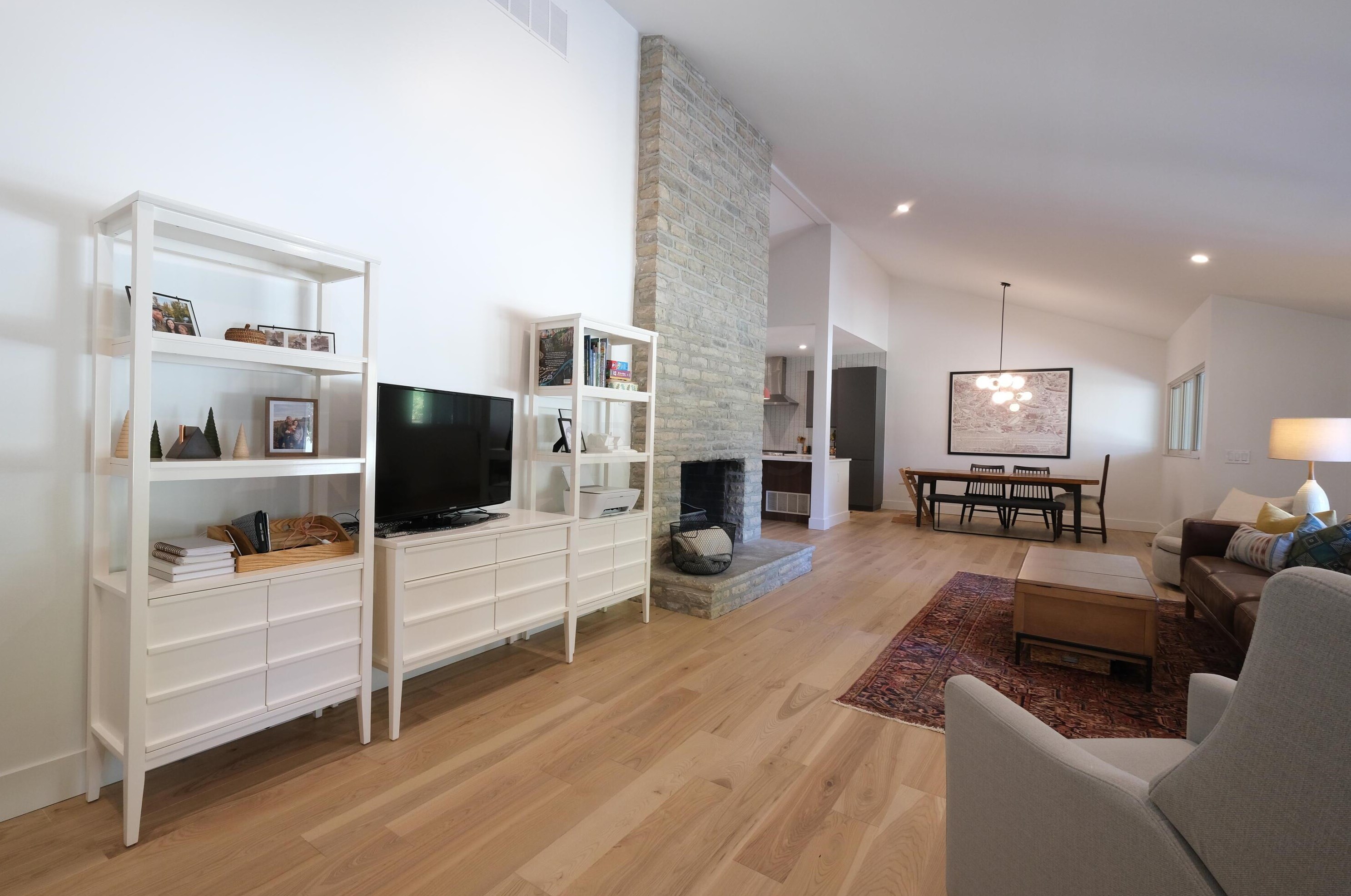 3049 Leeds Rd, Columbus OH  43221-2628 exterior