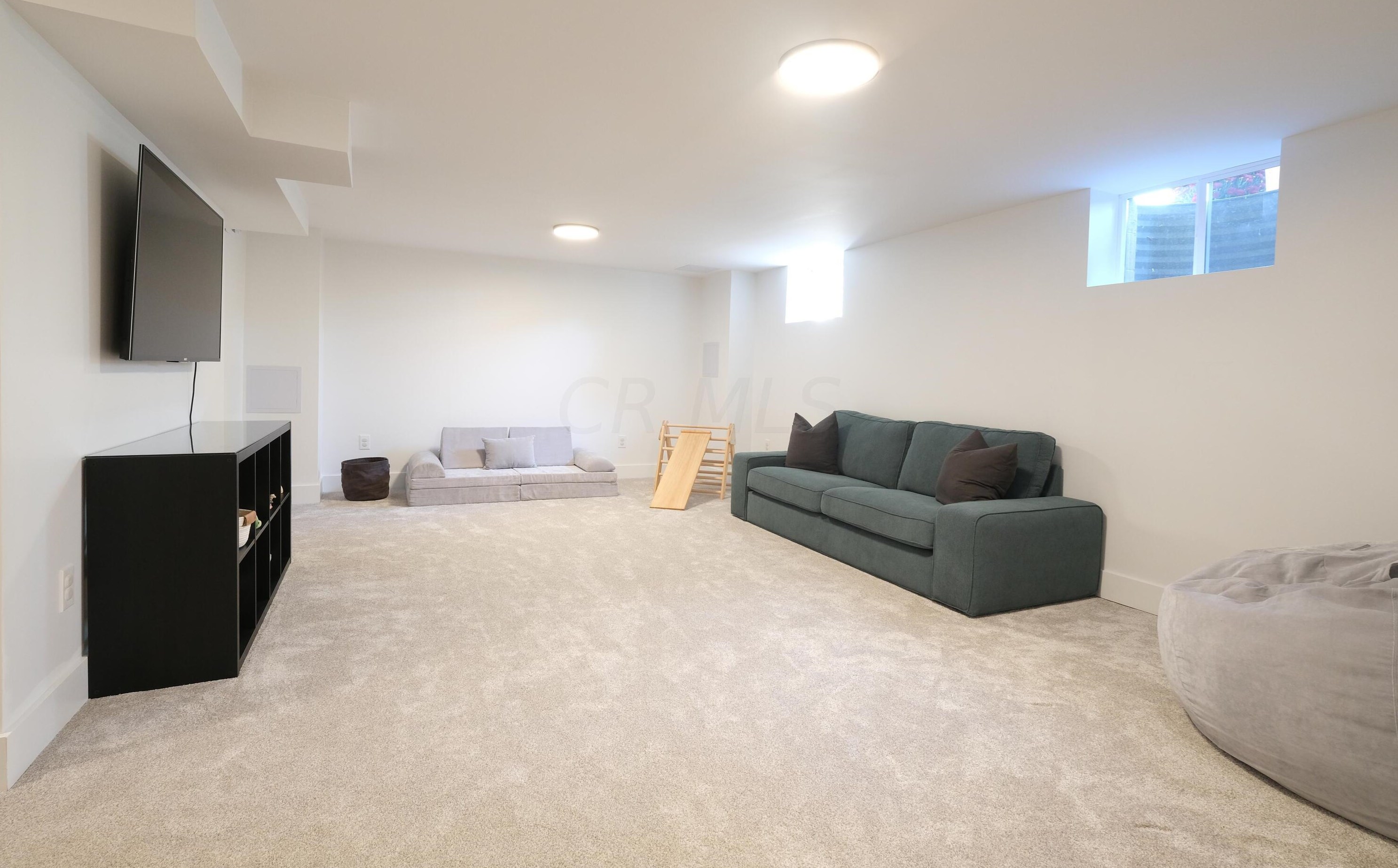 3049 Leeds Rd, Columbus OH  43221-2628 exterior