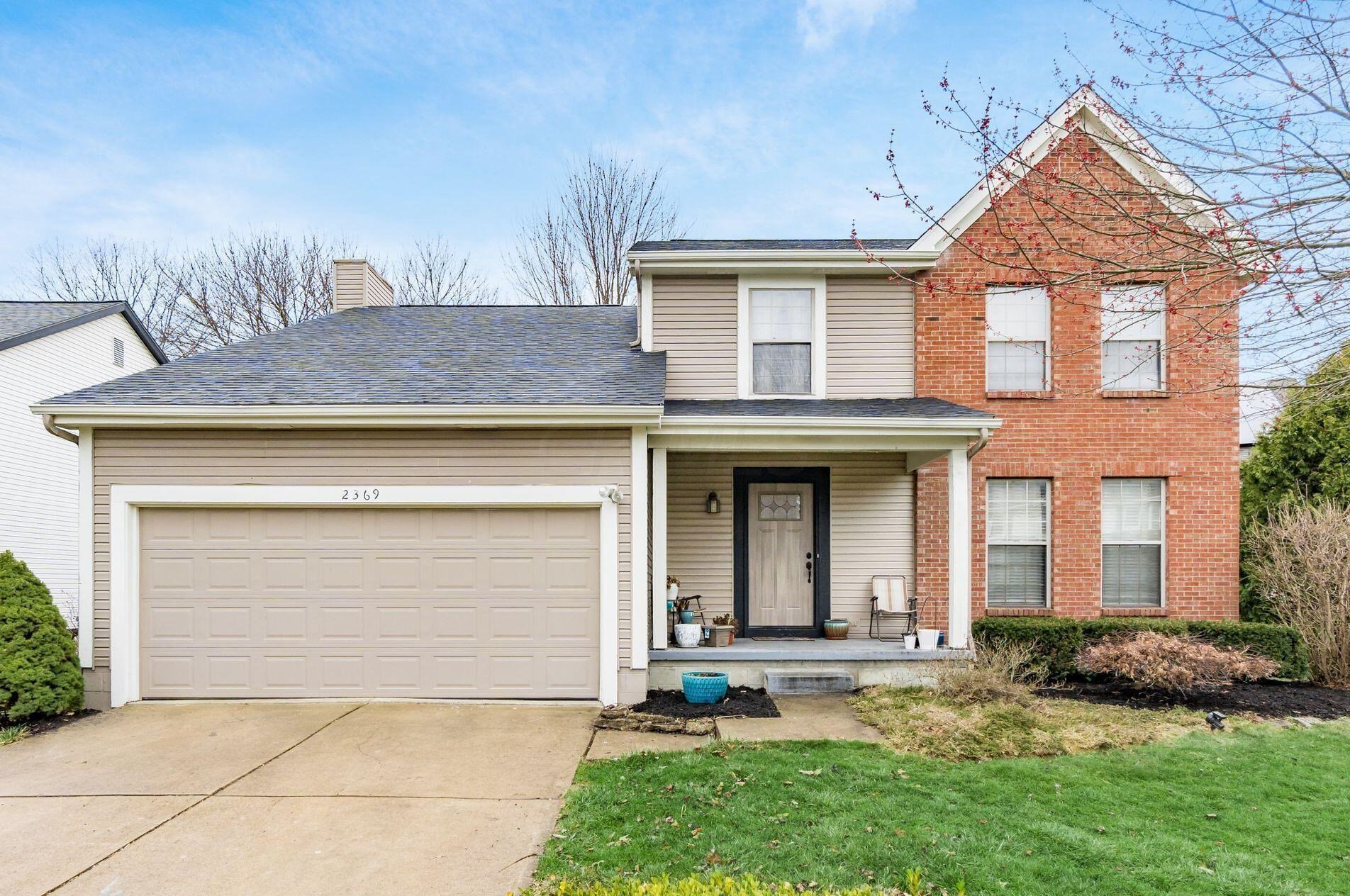 2369 Oakthorpe Dr, Hilliard, OH 43026-8111