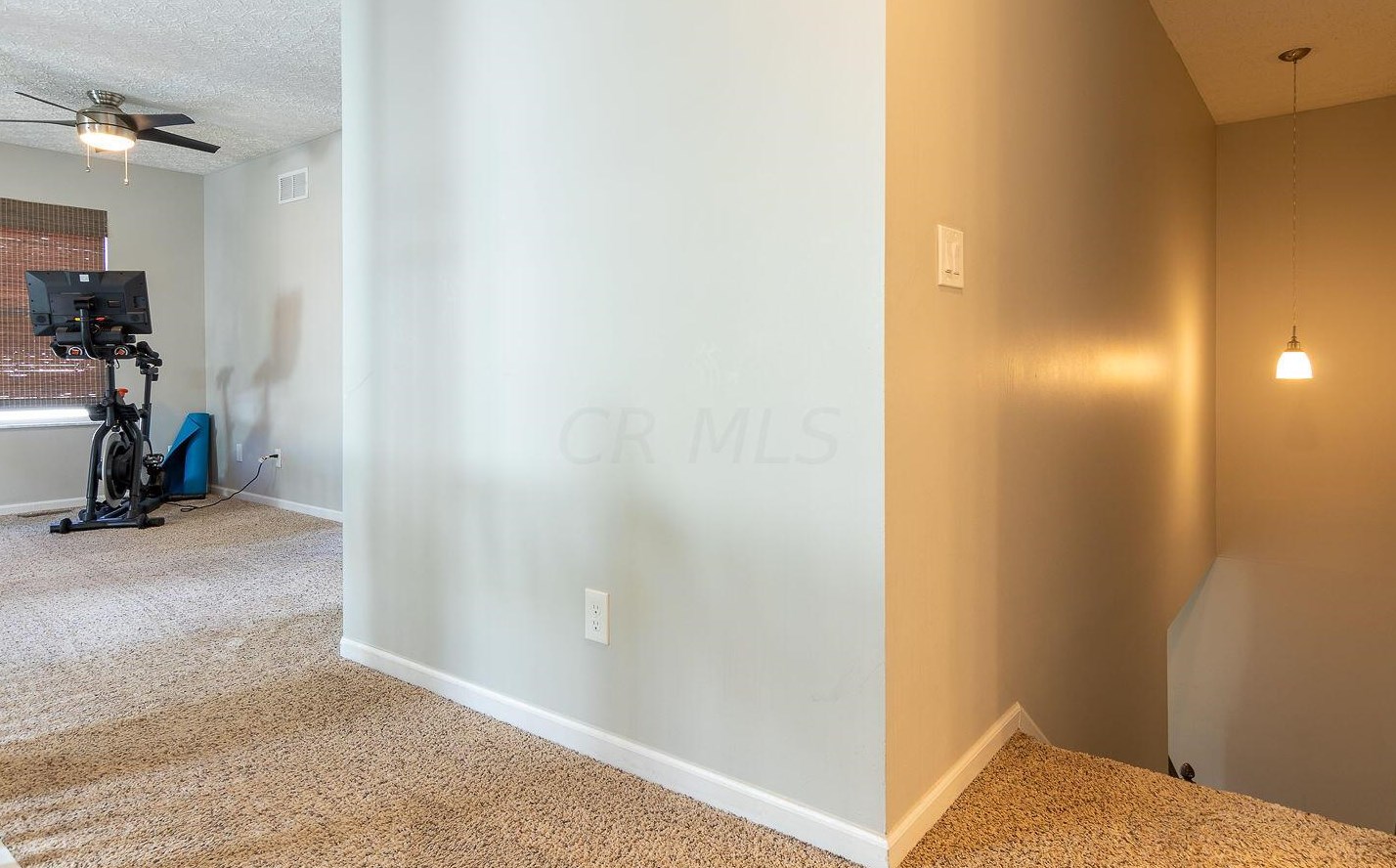 621 Norfolk Ct, Pickerington OH  43147-2066 exterior