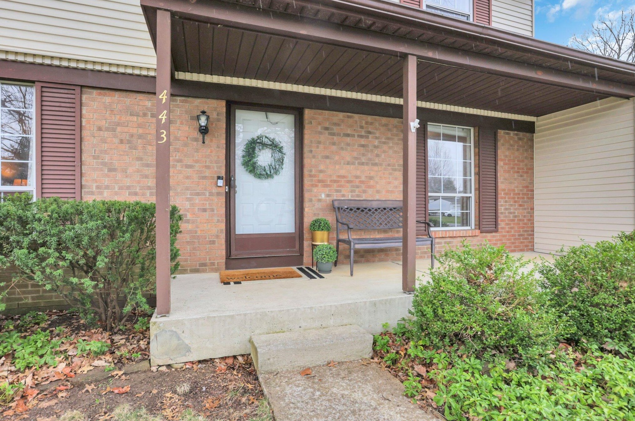 443 Forestwood Dr, Columbus, OH 43230-2093