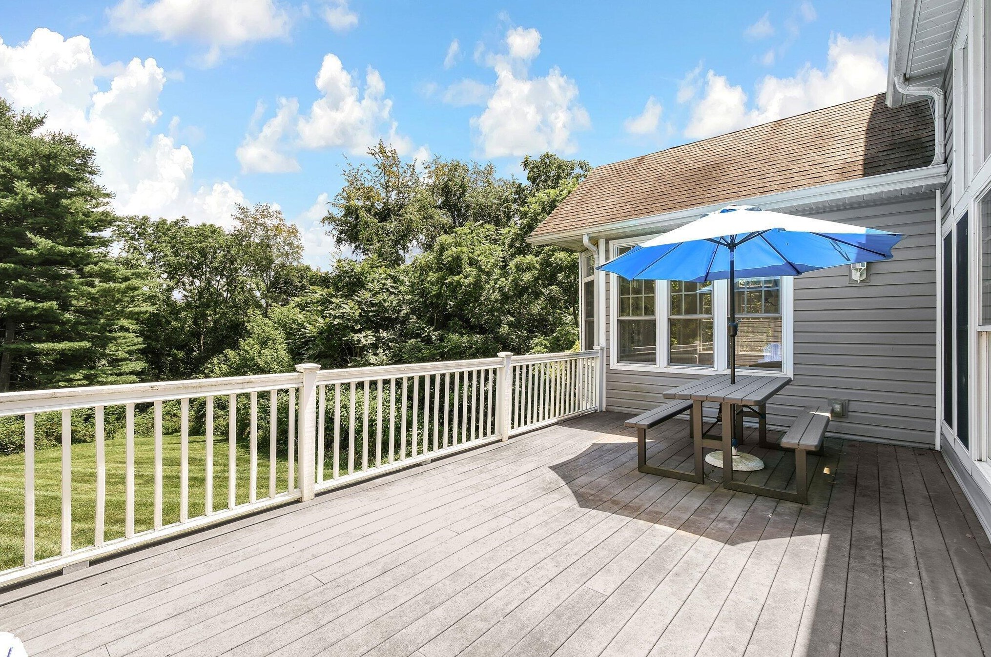 2406 North St, Granville OH  43023-9747 exterior