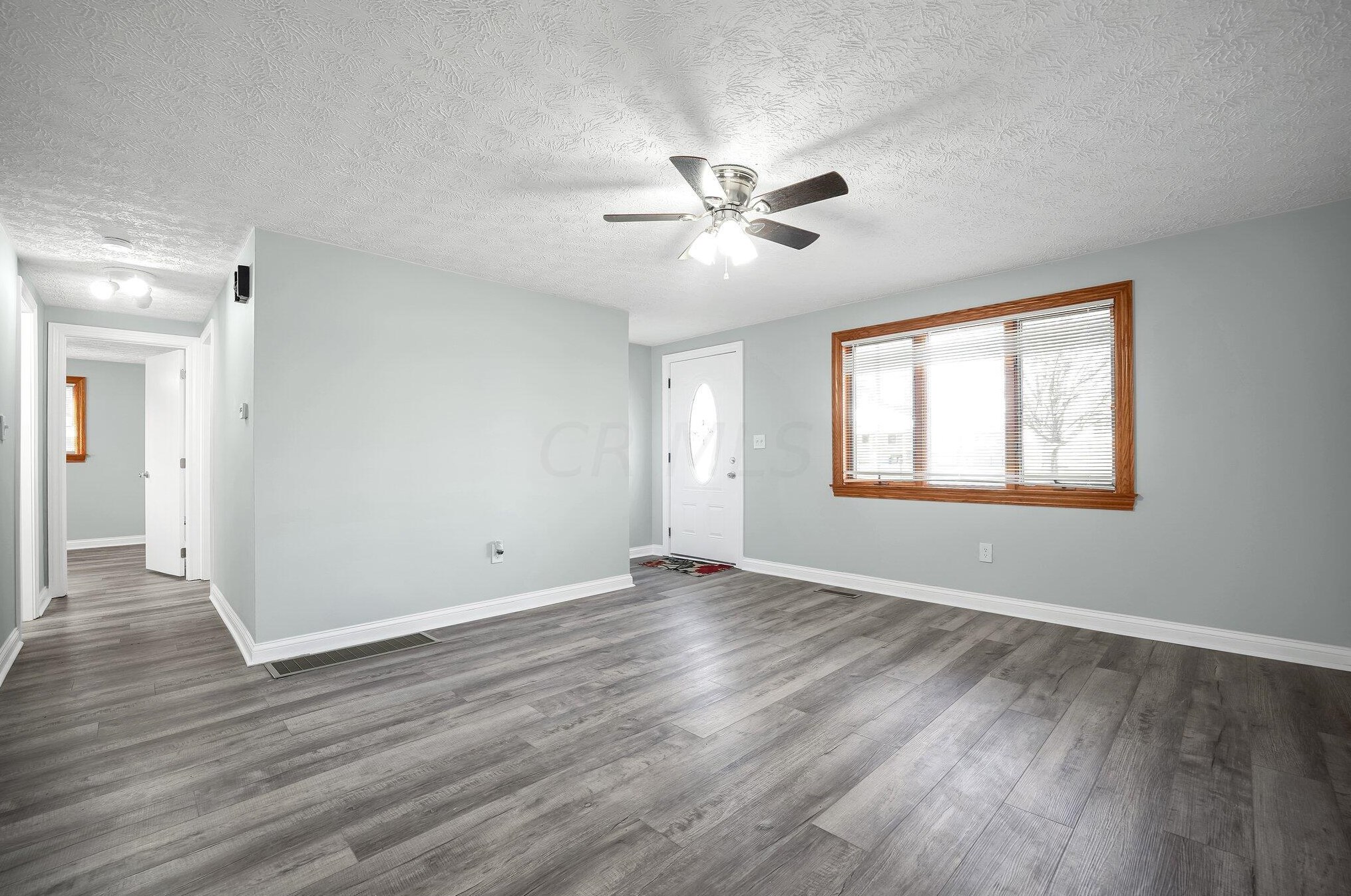 702 Josephine Ave, Columbus OH  43204-1113 exterior