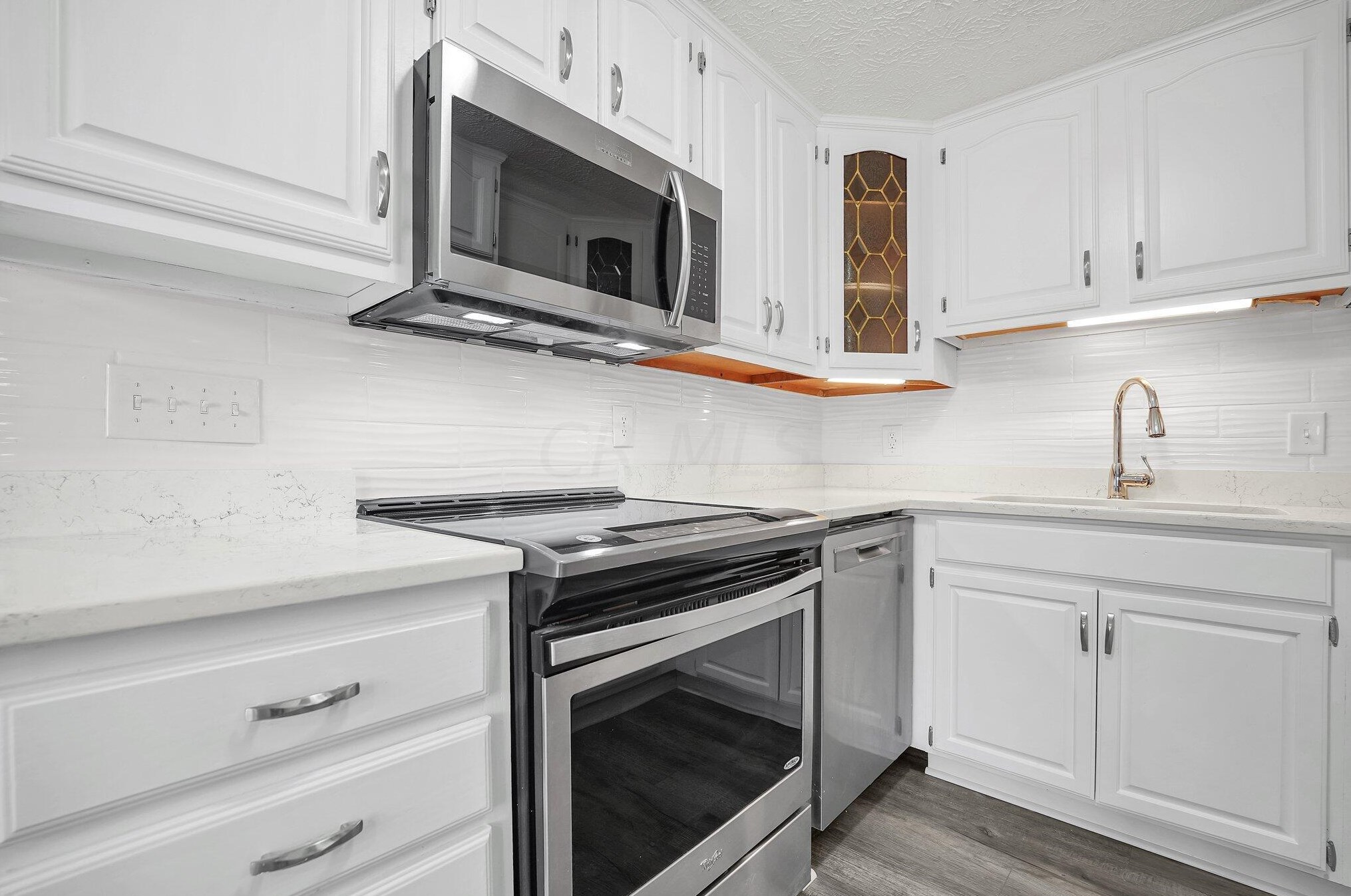 702 Josephine Ave, Columbus OH  43204-1113 exterior