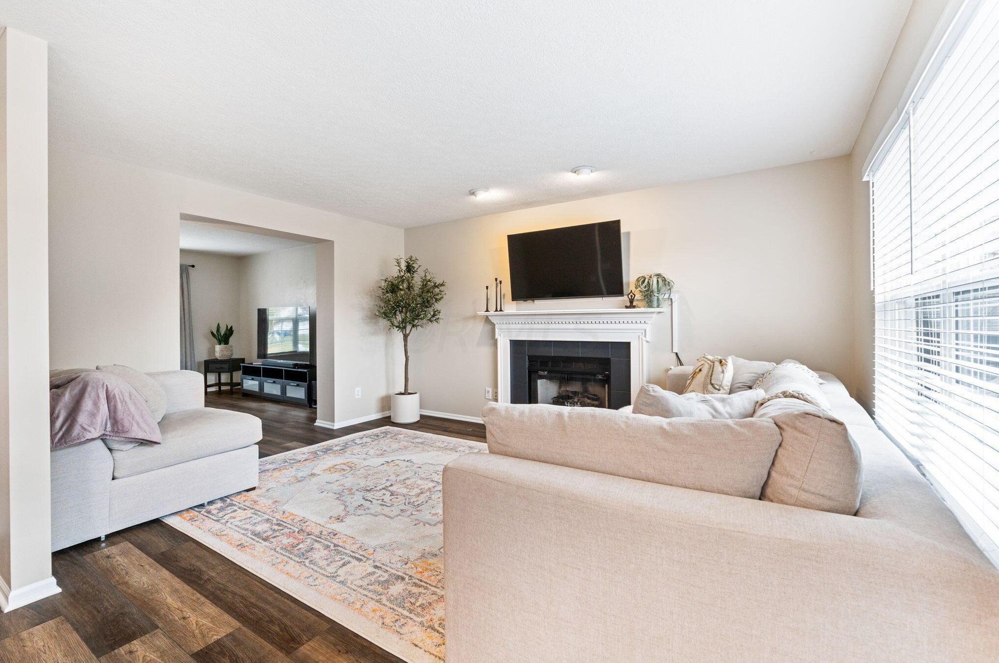 5530 Bunstine Dr, Westerville OH  43081-8218 exterior