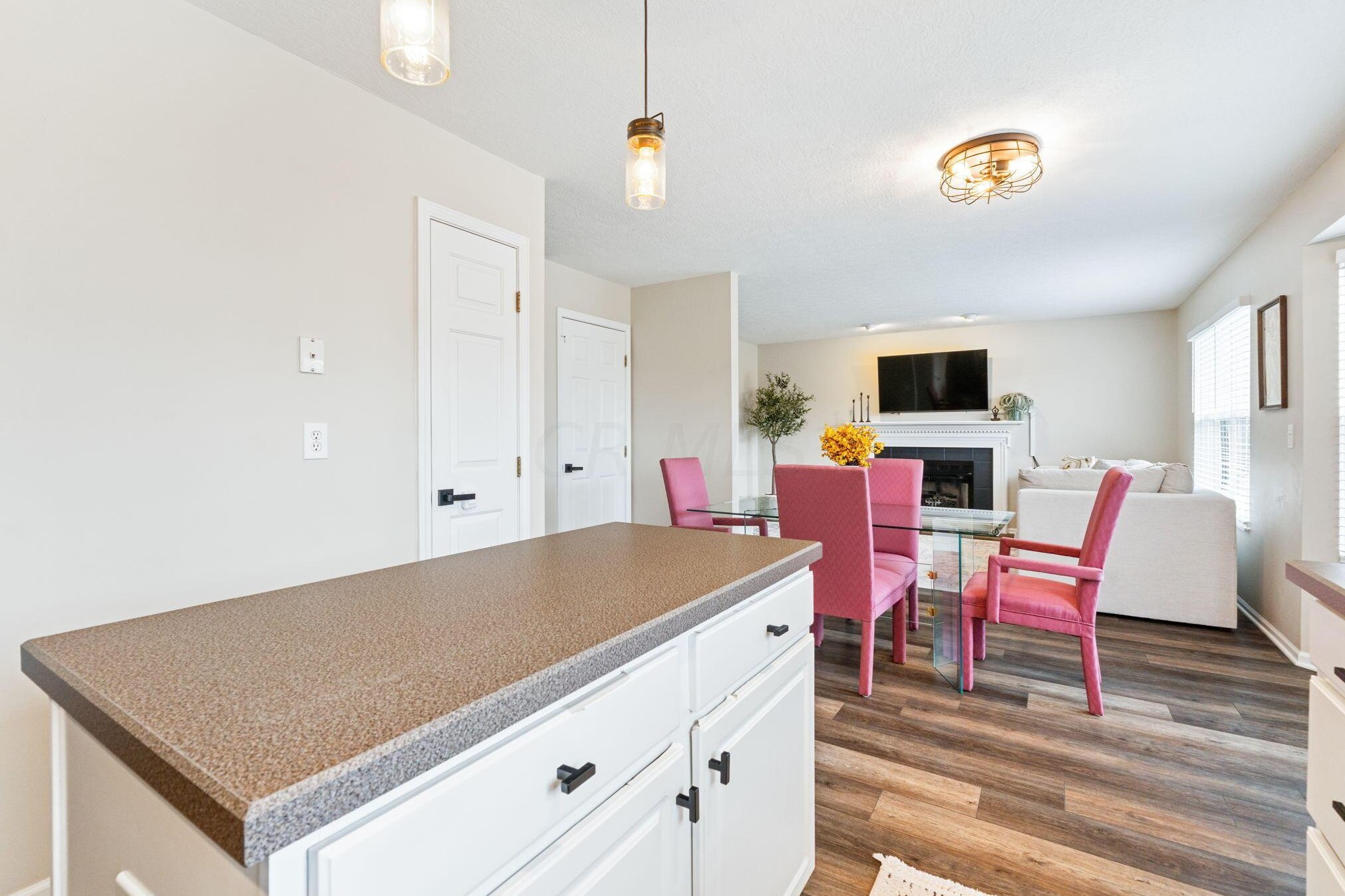 5530 Bunstine Dr, Westerville OH  43081-8218 exterior