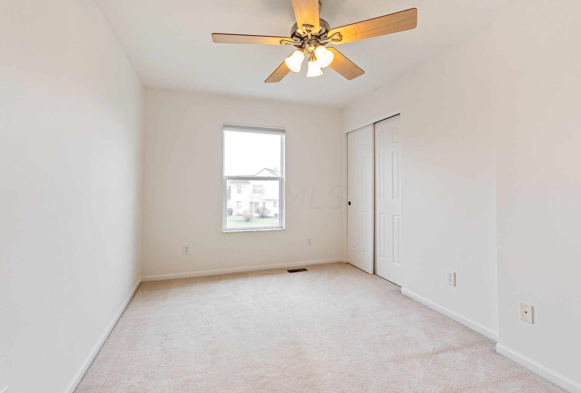 5530 Bunstine Dr, Westerville OH  43081-8218 exterior