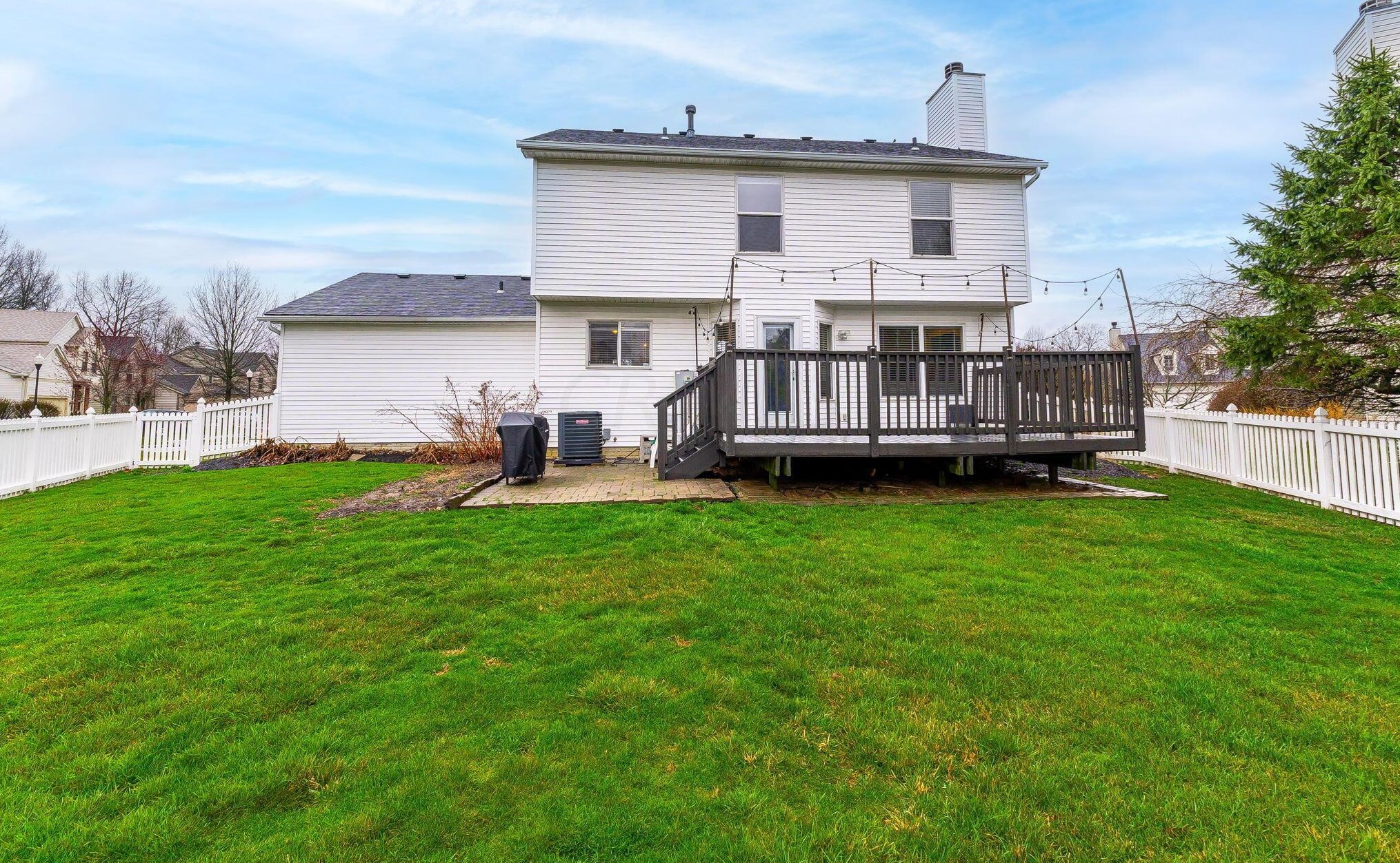 5530 Bunstine Dr, Westerville OH  43081-8218 exterior