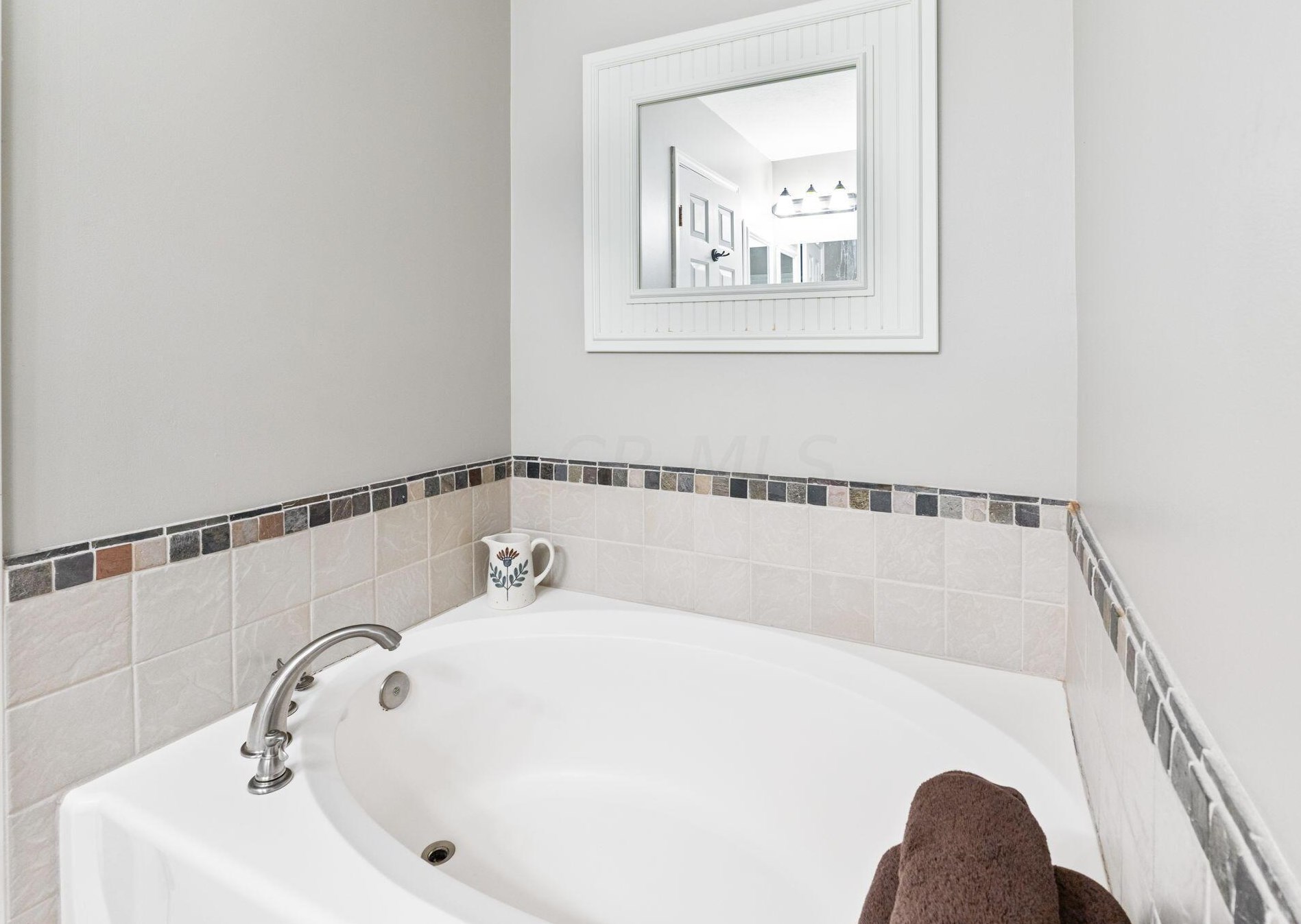 5530 Bunstine Dr, Westerville OH  43081-8218 exterior