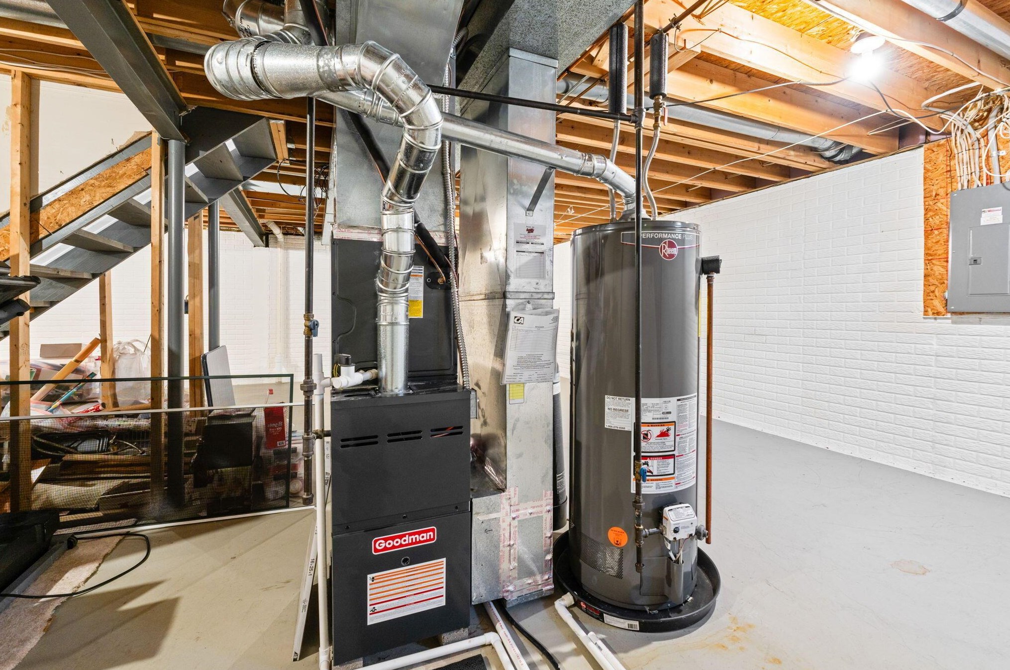 5530 Bunstine Dr, Westerville OH  43081-8218 exterior