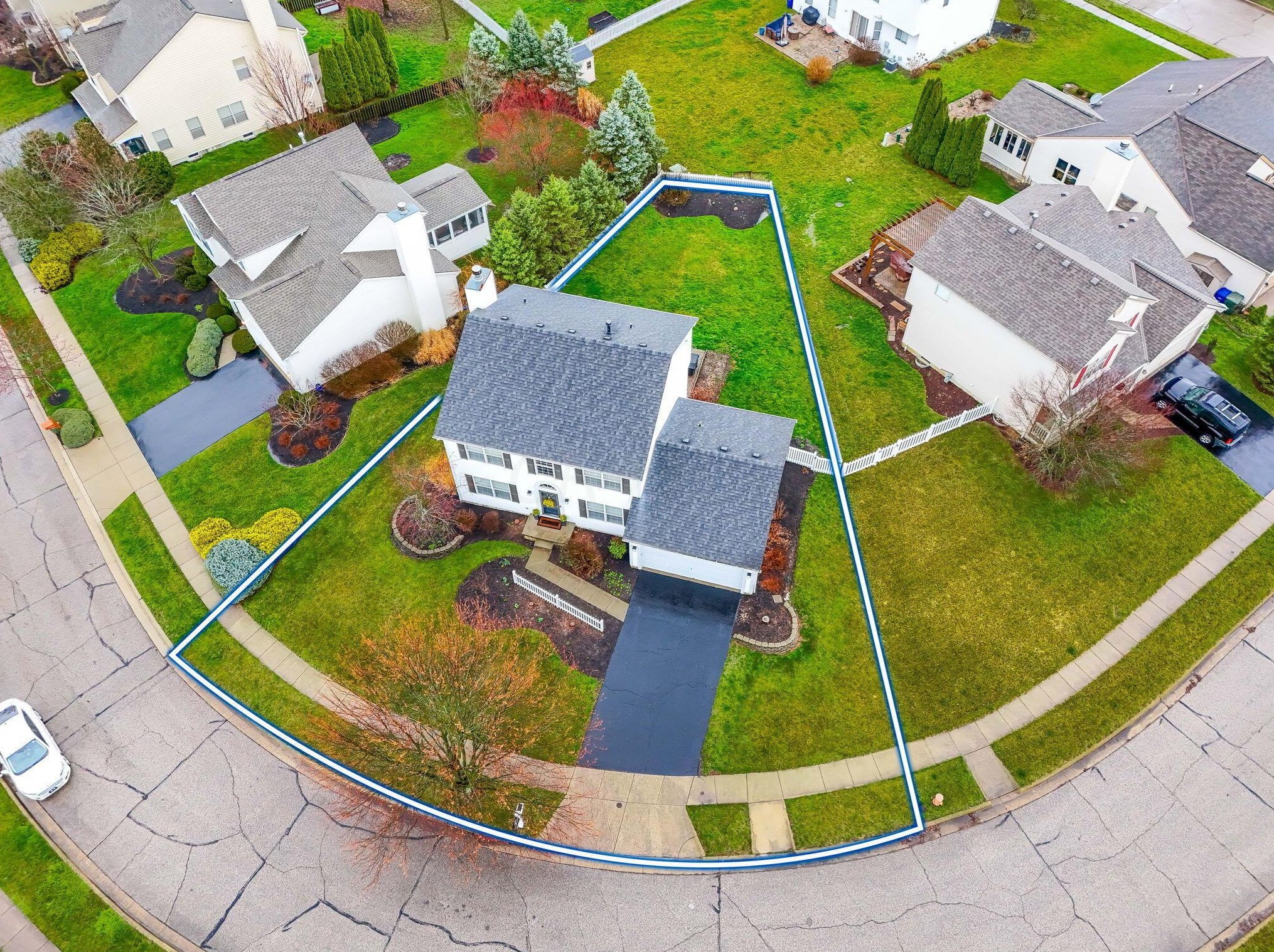 5530 Bunstine Dr, Westerville OH  43081-8218 exterior