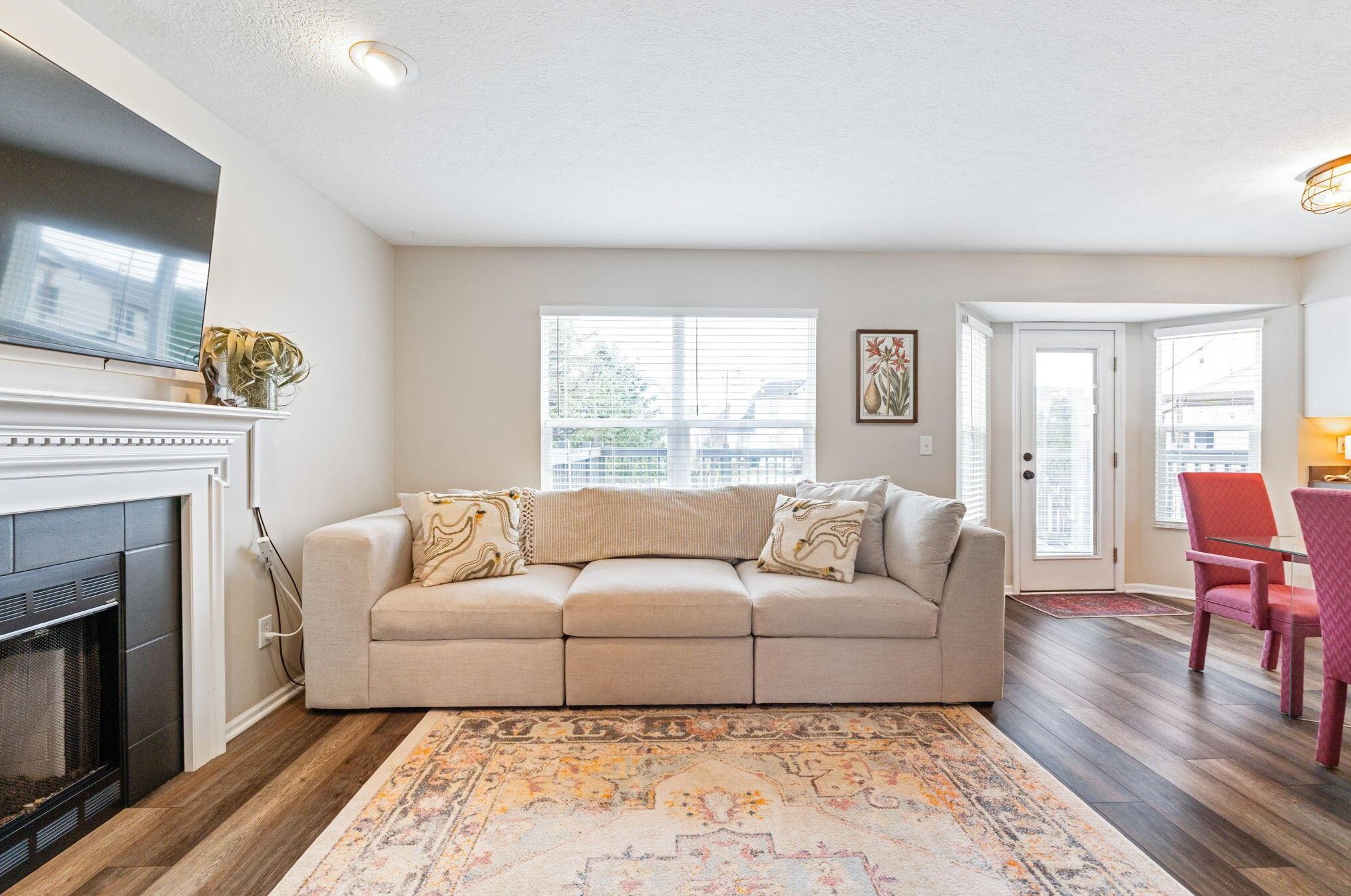 5530 Bunstine Dr, Westerville OH  43081-8218 exterior