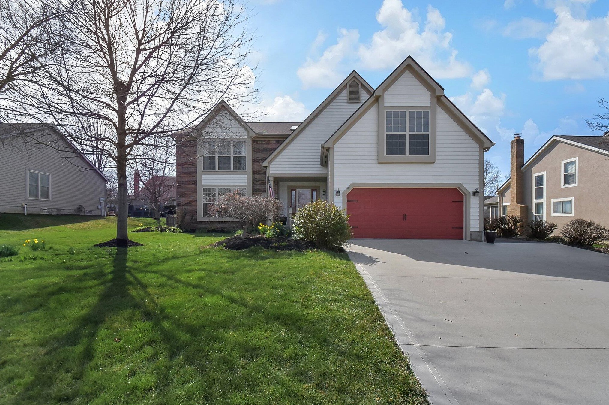 1007 Caroway Blvd, Columbus, OH 43230-6214