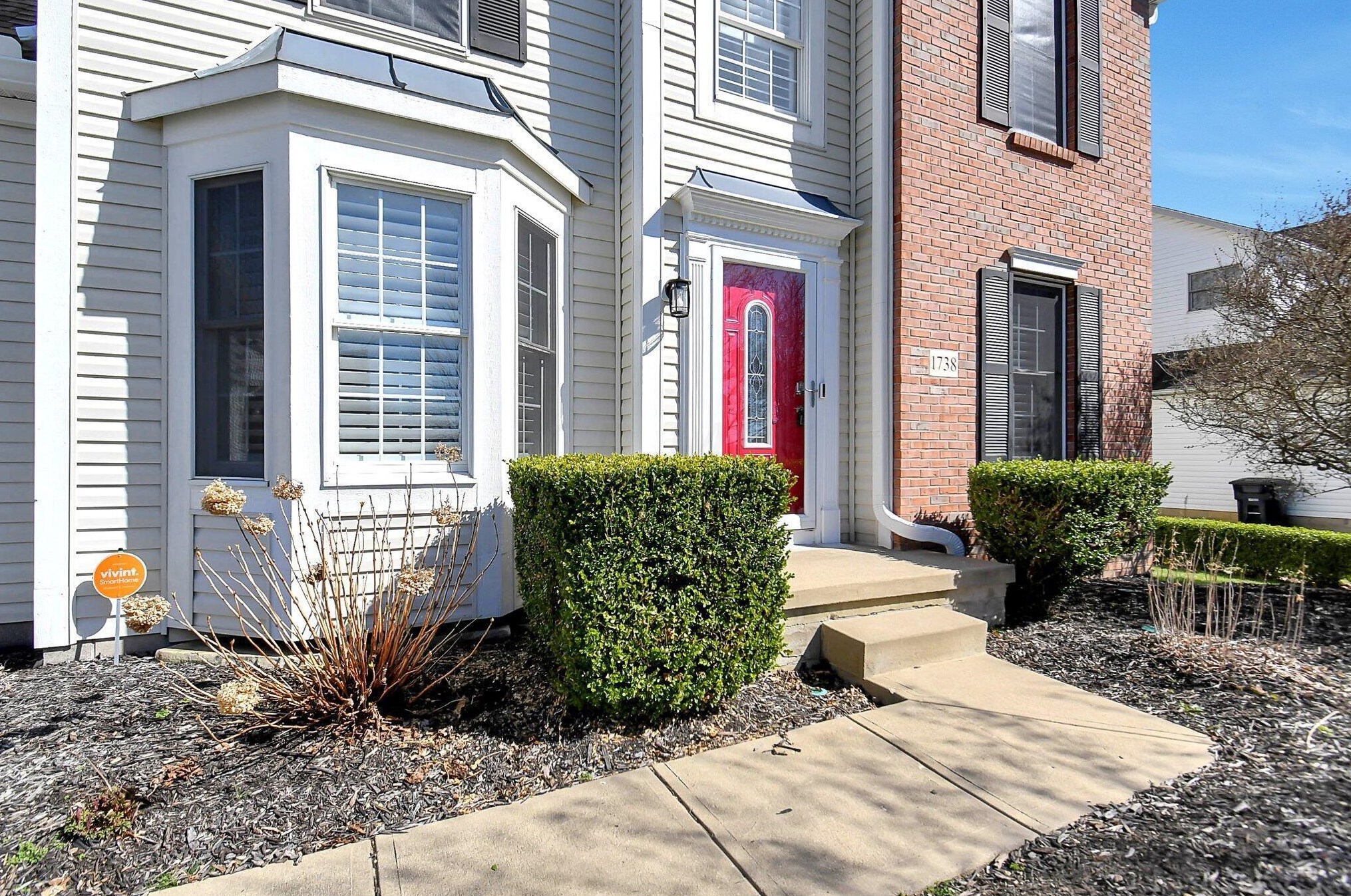 1738 Cloverdale Dr, Lancaster, OH 43130-7879