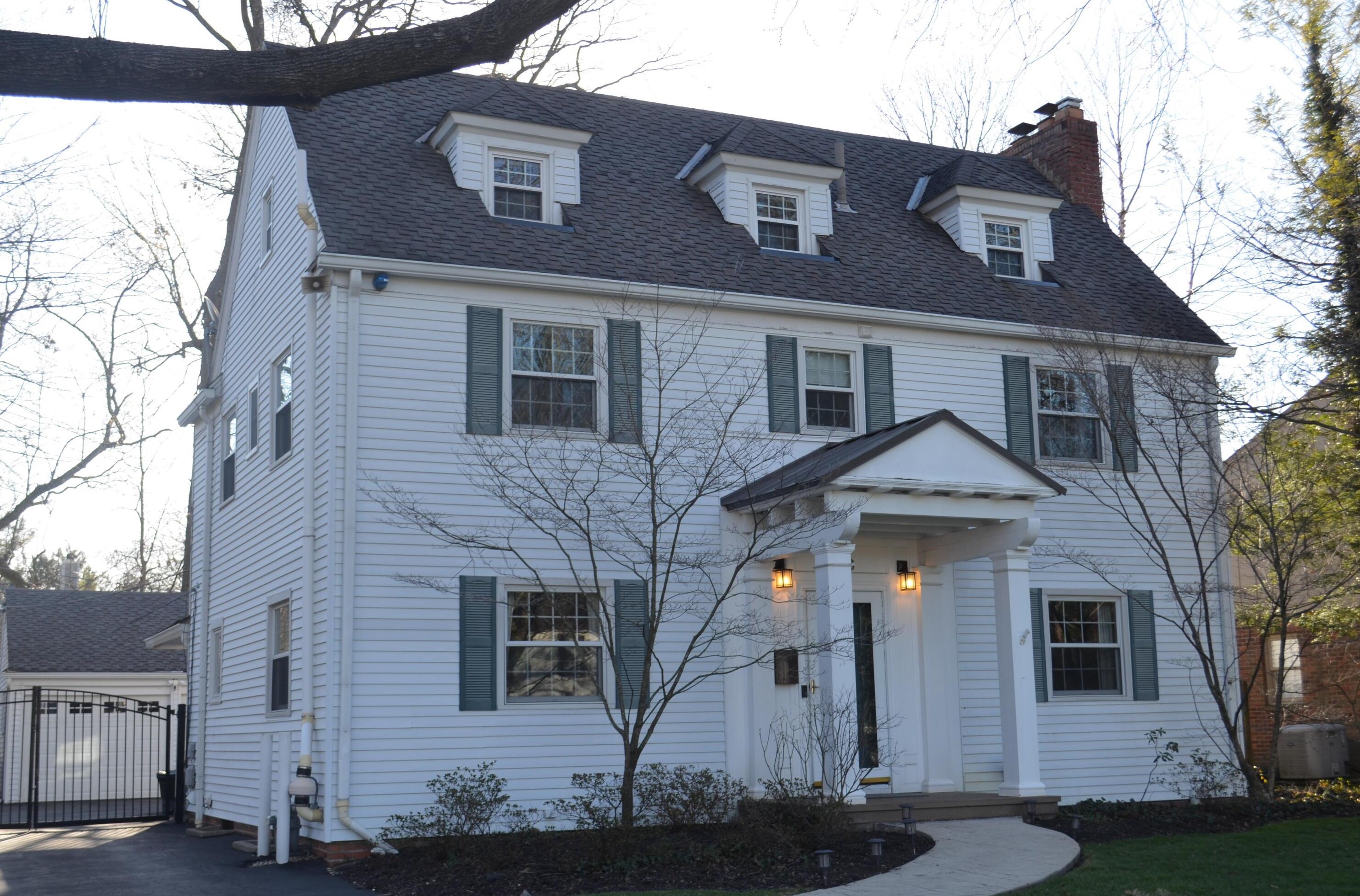 356 Stanbery Ave, Columbus, OH 43209-1056