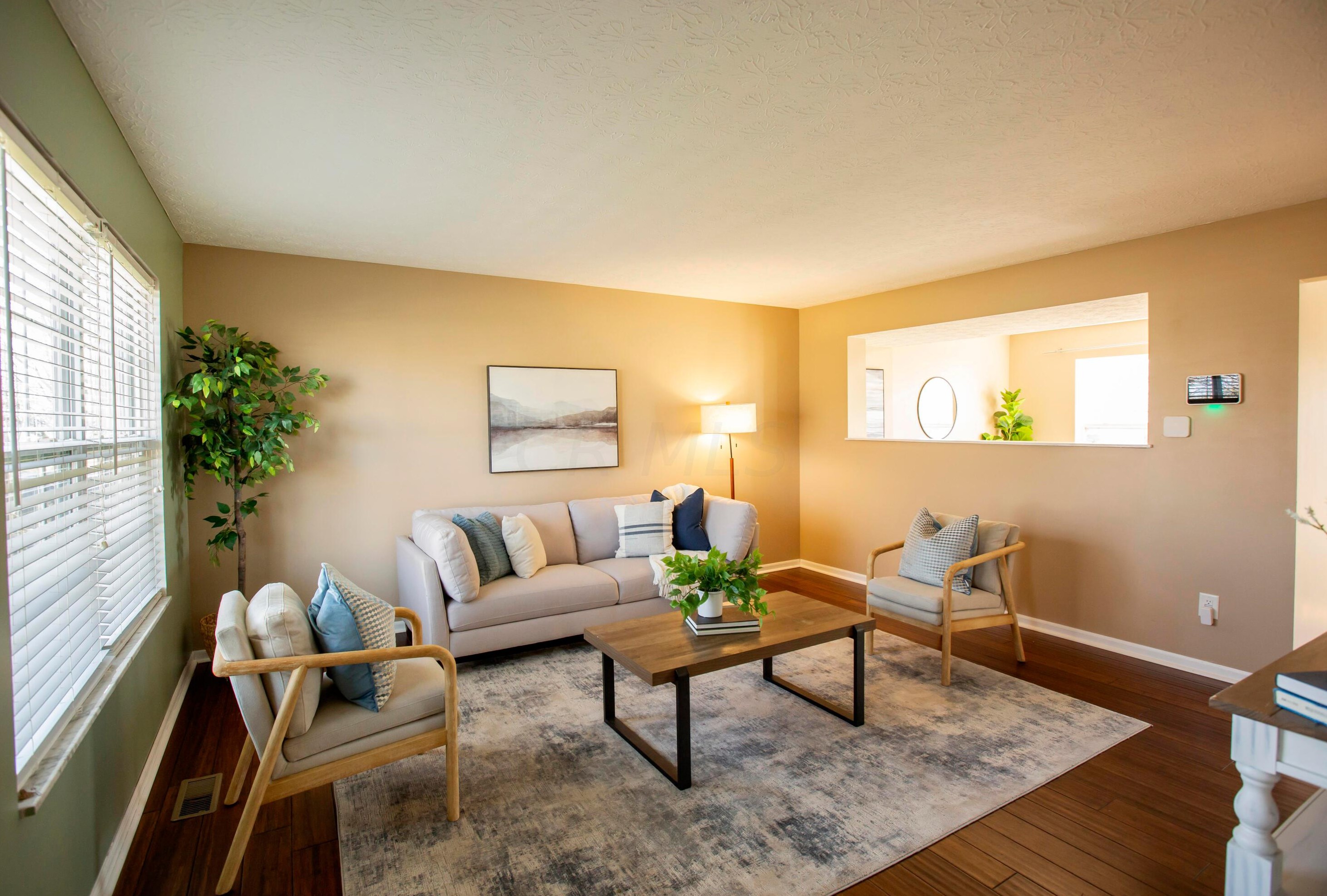 3733 Larchmere Dr, Darbydale, OH 43123