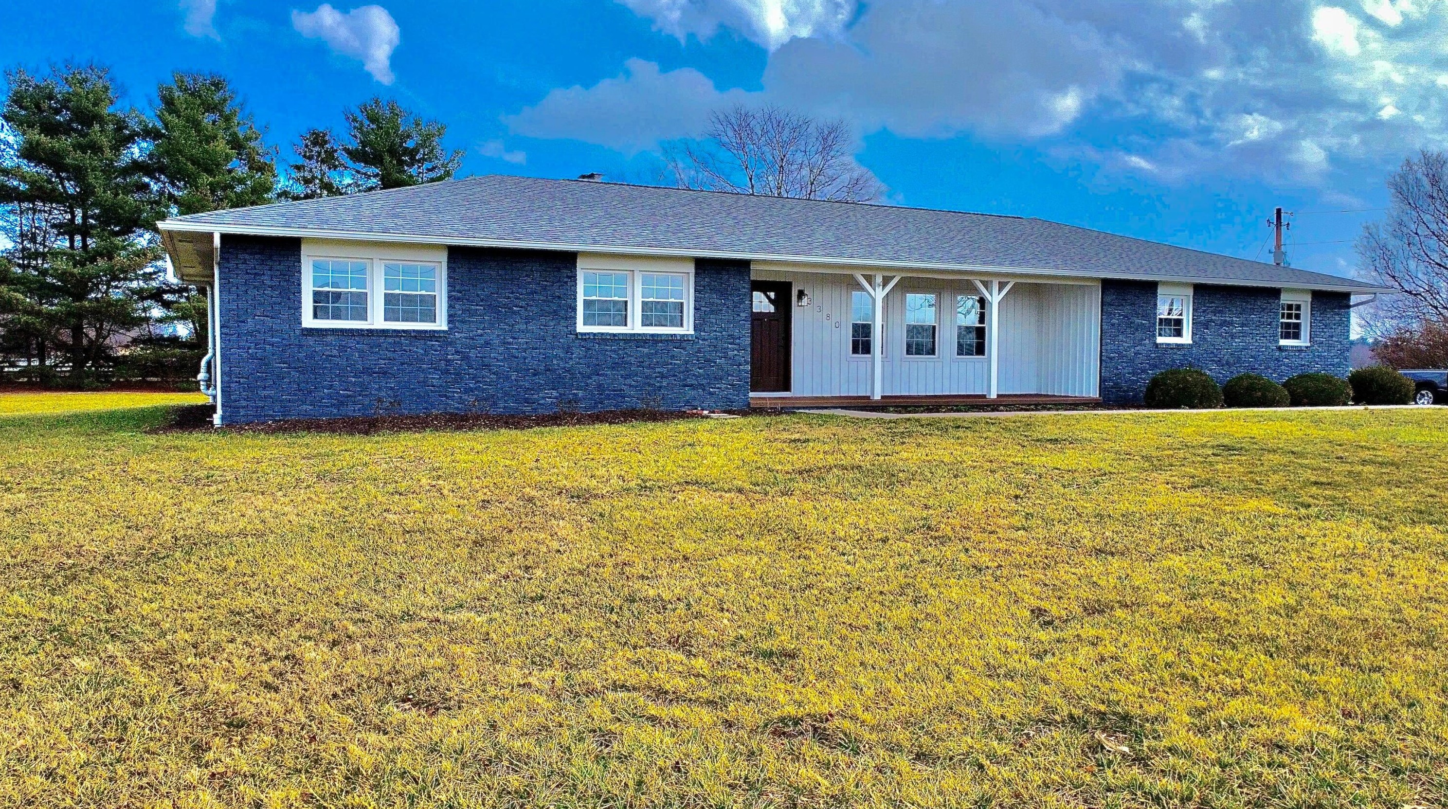 3380 Tschopp Ne Rd, Lancaster, OH 43130