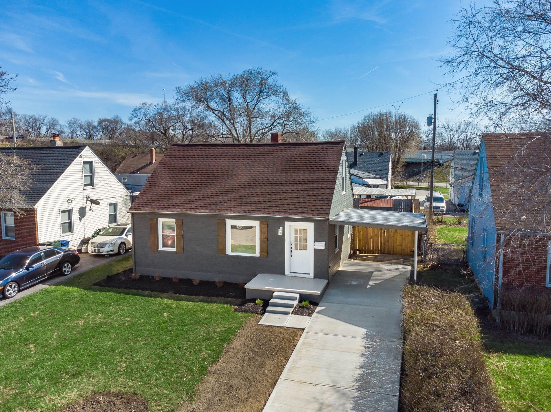 842 Clay Ct, Columbus OH  43205-1652 exterior