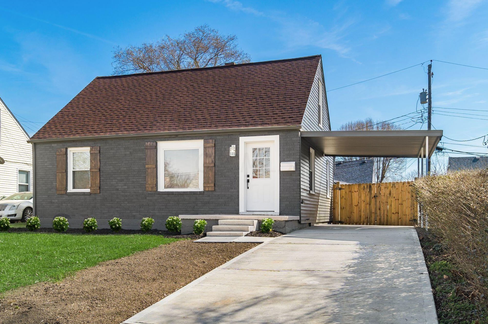 842 Clay Ct, Columbus OH  43205-1652 exterior