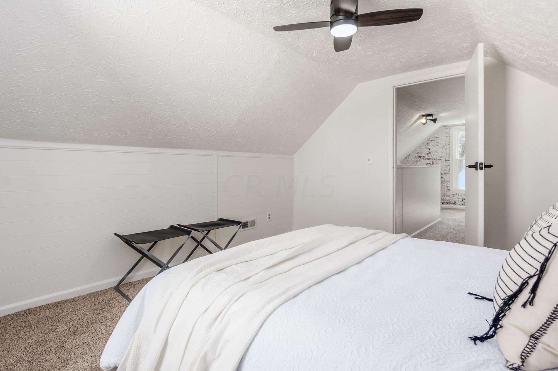 842 Clay Ct, Columbus OH  43205-1652 exterior