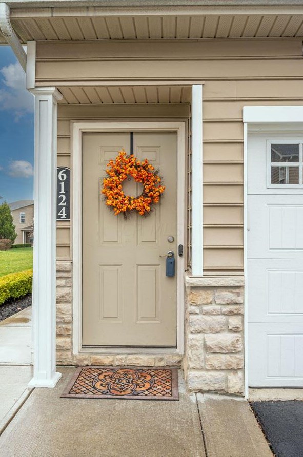 6124 Kirklington Cir, Westerville, OH 43081-6011