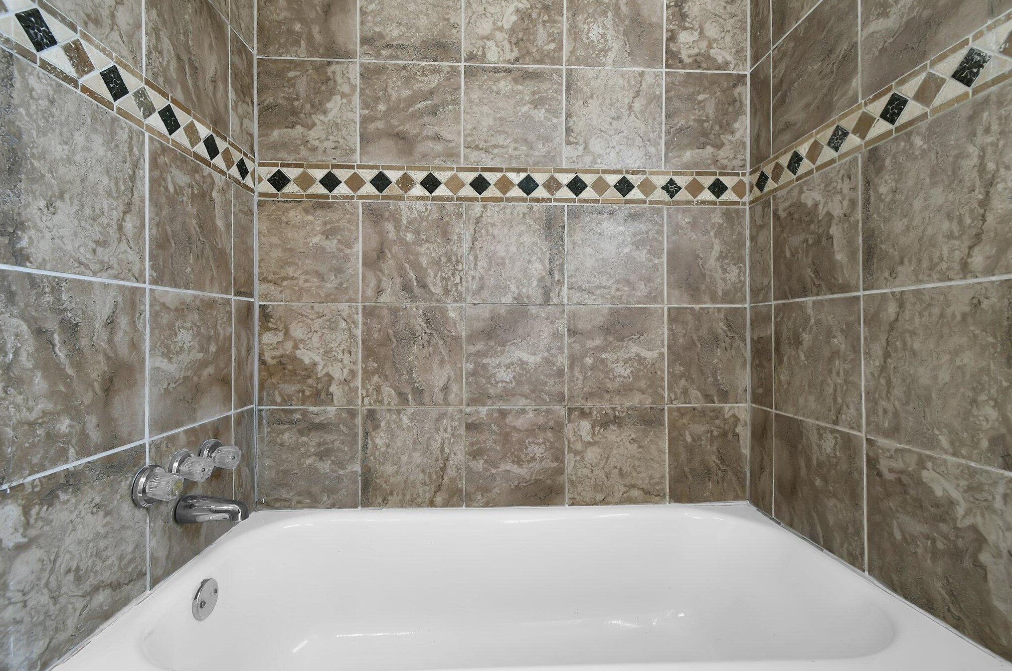 1144 Manfeld Dr, Columbus OH  43227-1434 exterior