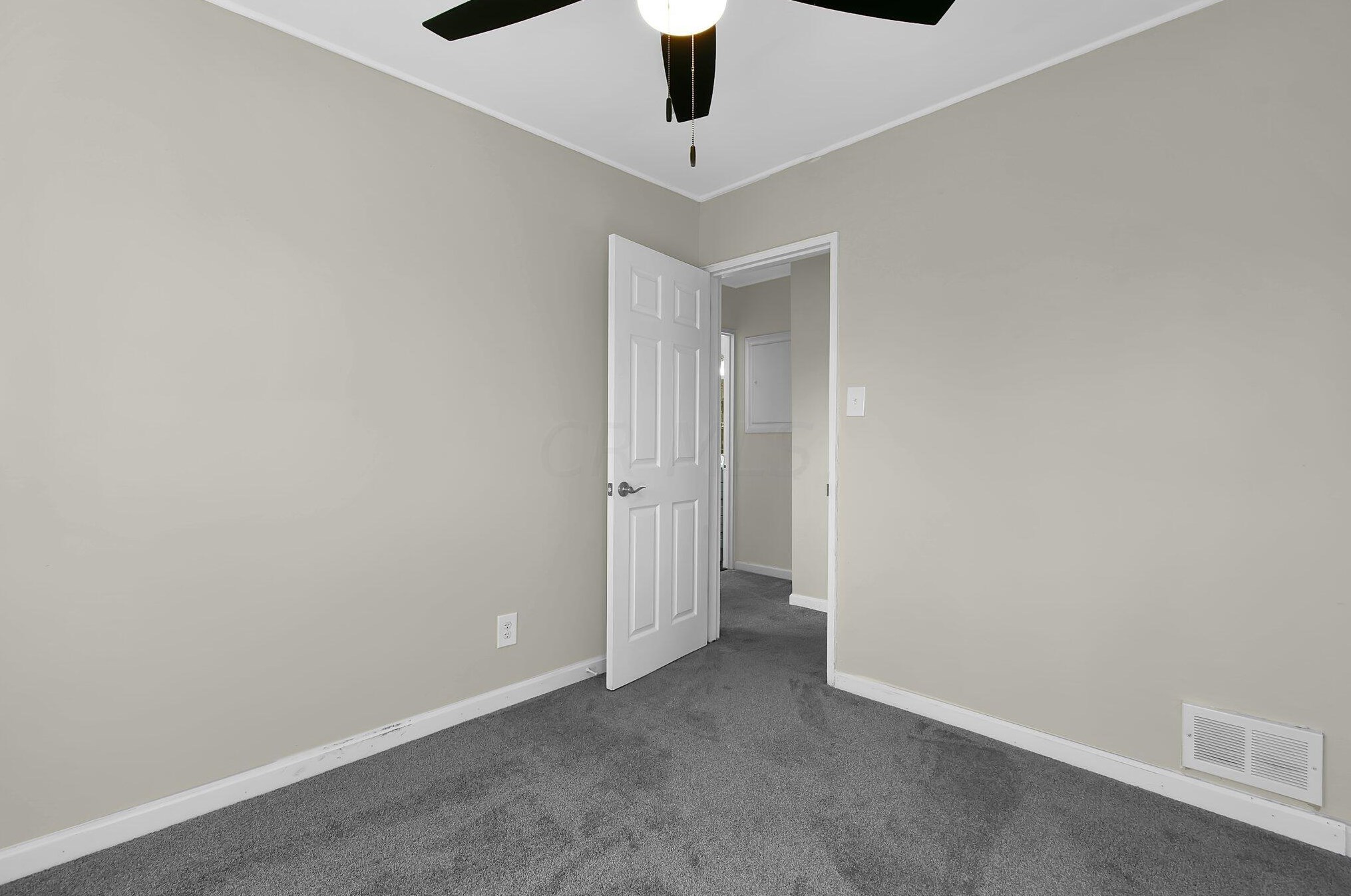 1144 Manfeld Dr, Columbus OH  43227-1434 exterior